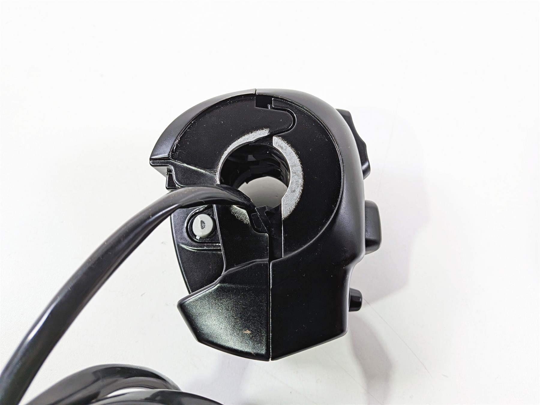 2018 Harley FLHTCU Touring Electra Glide Right Hand Control Switch 71500129C-Mototech271
