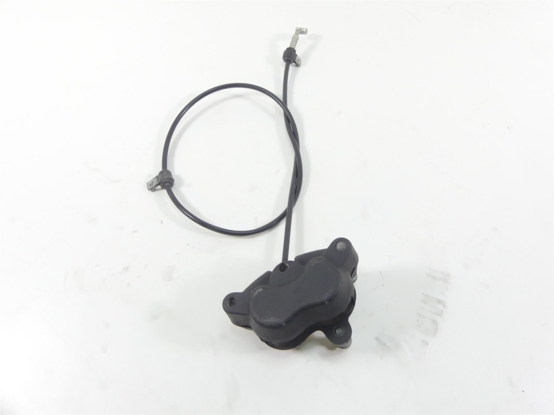 2013 Harley FXDWG Dyna Wide Glide Front Brake Caliper & Line 41300001 {{ shop.shopifyCountryName }} - Mototech271