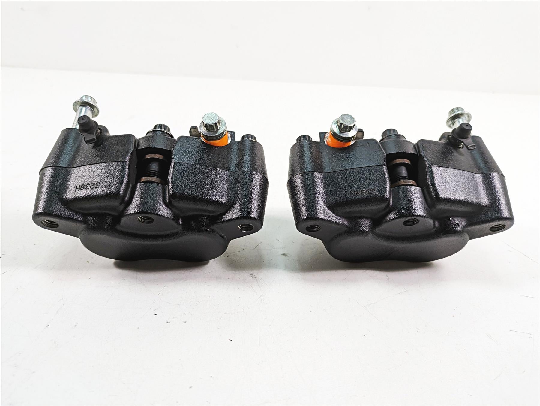 2009 Harley Dyna FXDFSE CVO Fat Bob Front Brake Caliper Set 44046-08 44047-08 {{ shop.shopifyCountryName }} - Mototech271