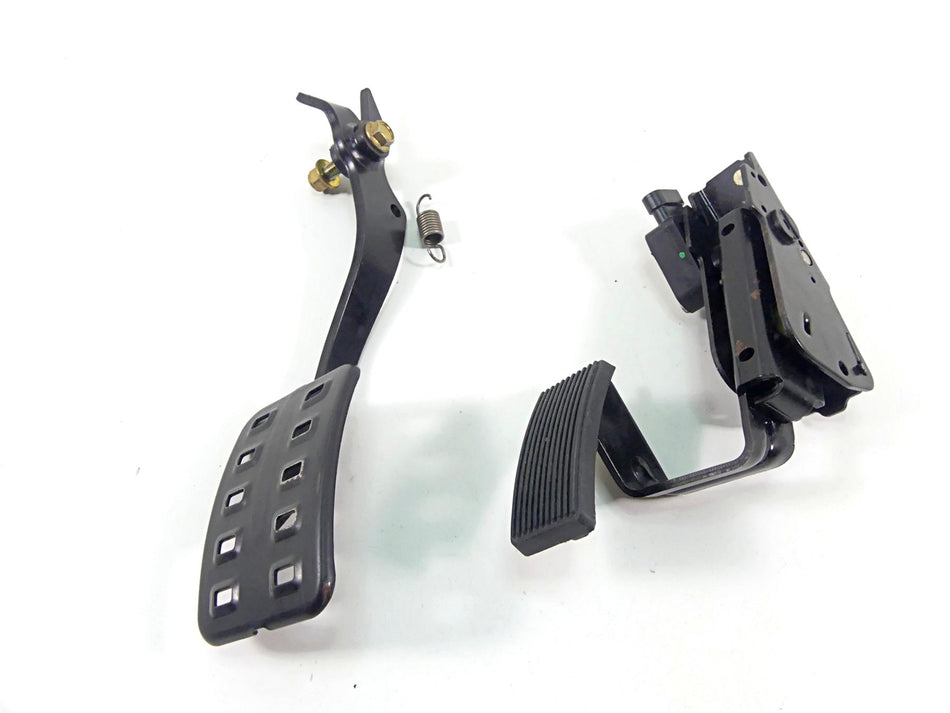 2018 Can Am Commander 1000R XT Foot Accelerate Brake Pedal Set 705600724 {{ shop.shopifyCountryName }} - Mototech271