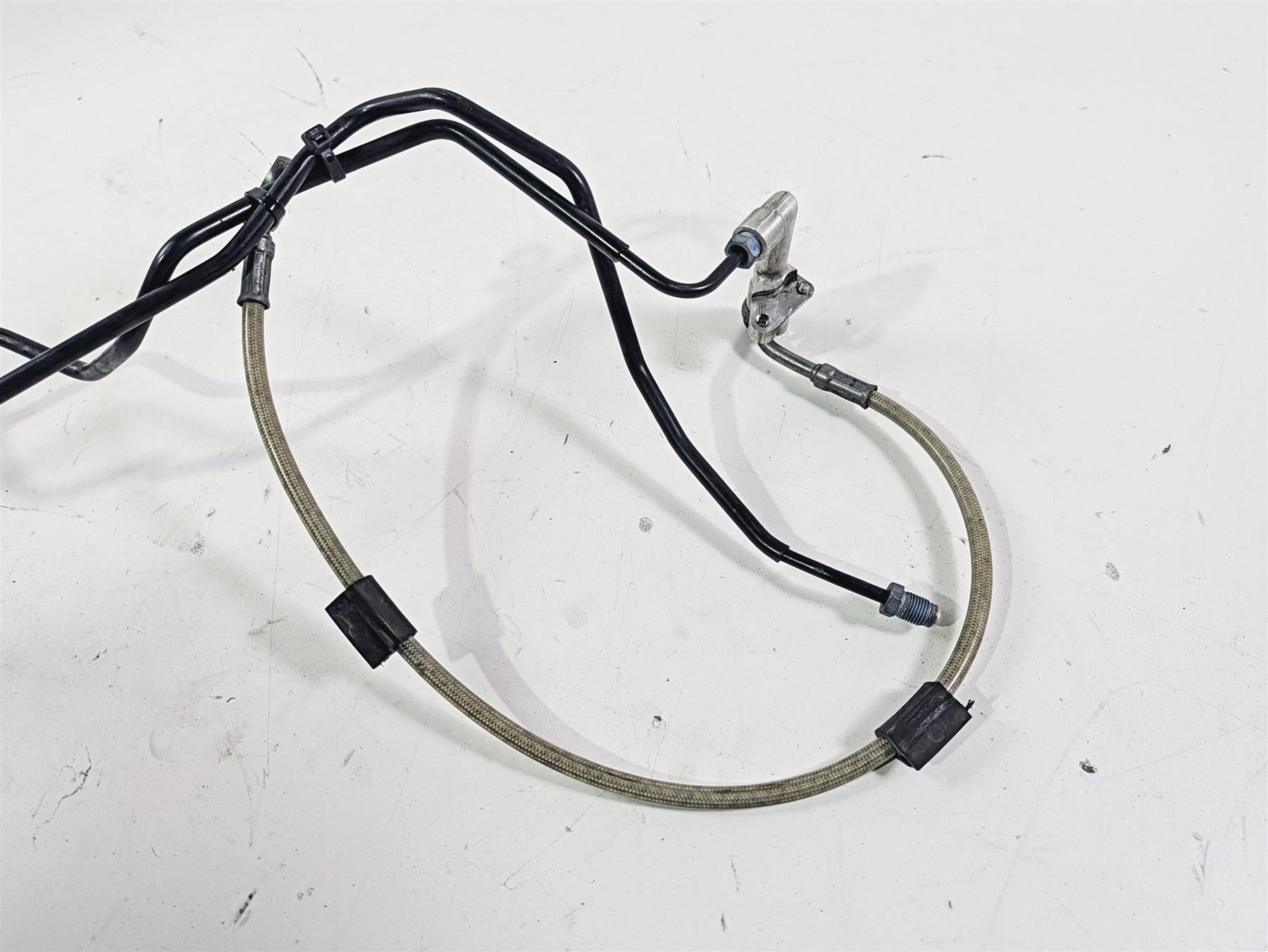 2010 BMW R1200GS K25 Rear Abs Brake Line Hose Set 34327673646 {{ shop.shopifyCountryName }} - Mototech271