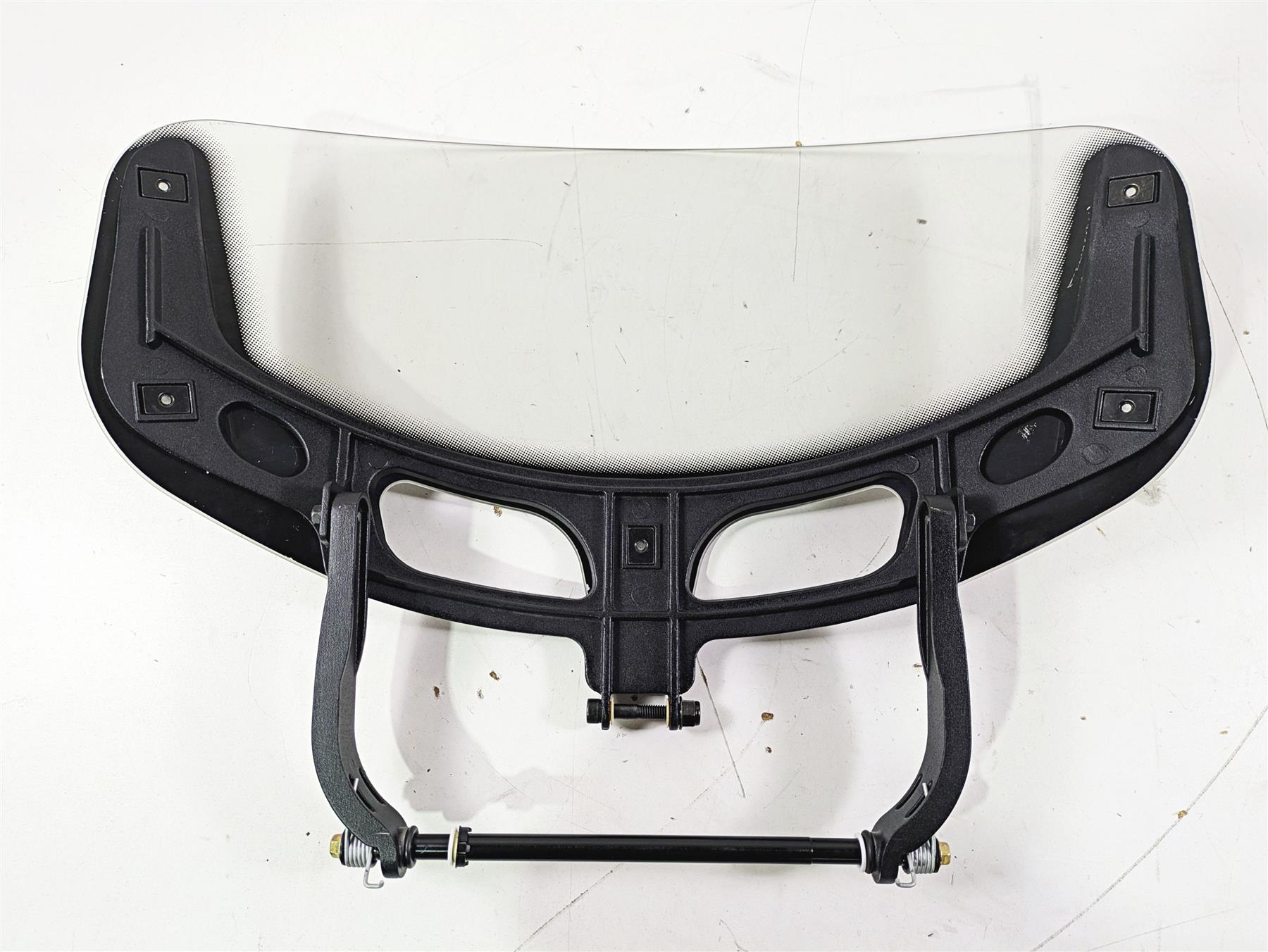 2019 Indian Chieftain Limited Windshield Windscreen & Mounts 2881797 5138467 {{ shop.shopifyCountryName }} - Mototech271