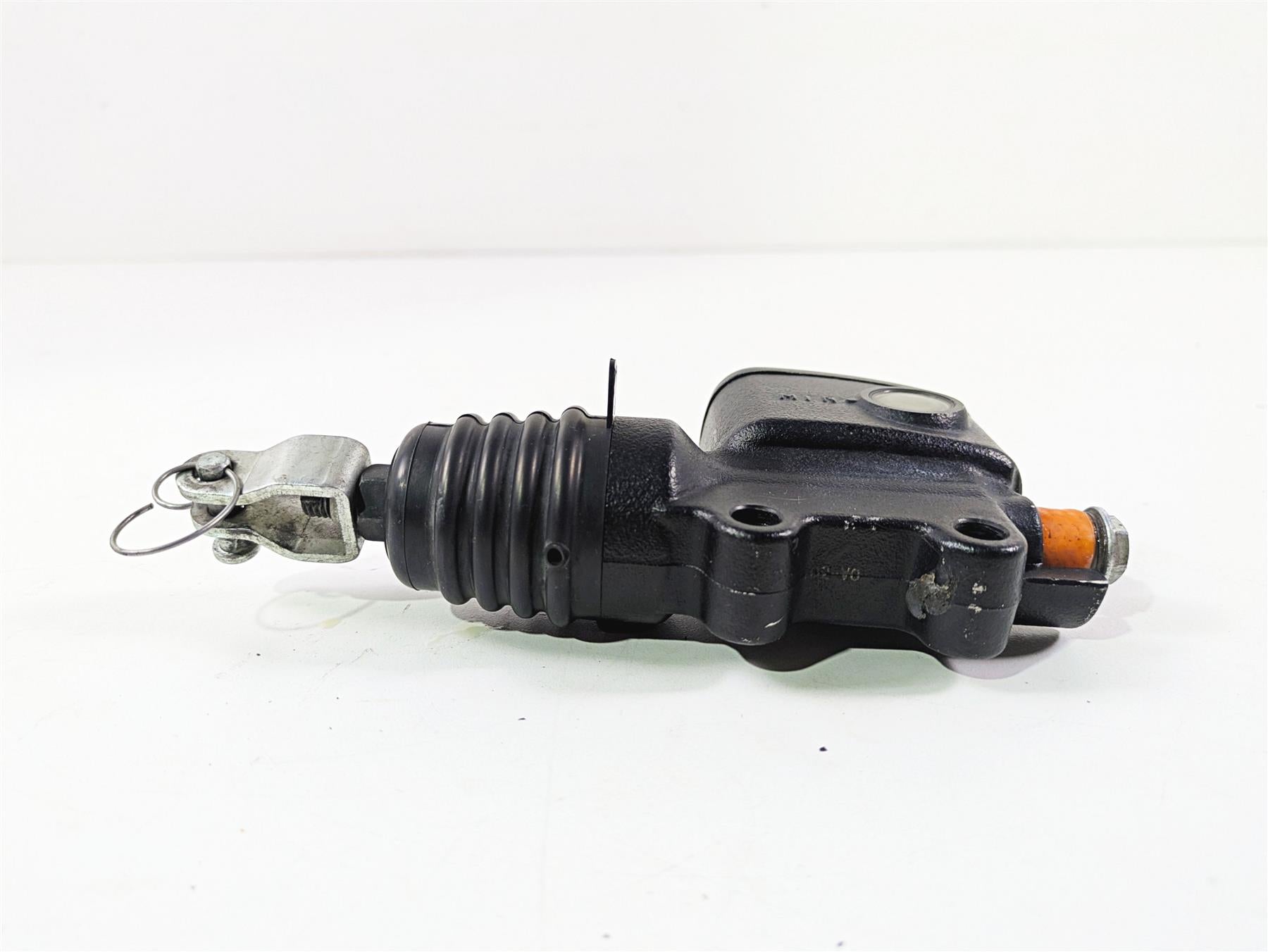 2020 Harley Softail FXST Standard Rear Brake Master Cylinder 5/8" 41700460 {{ shop.shopifyCountryName }} - Mototech271