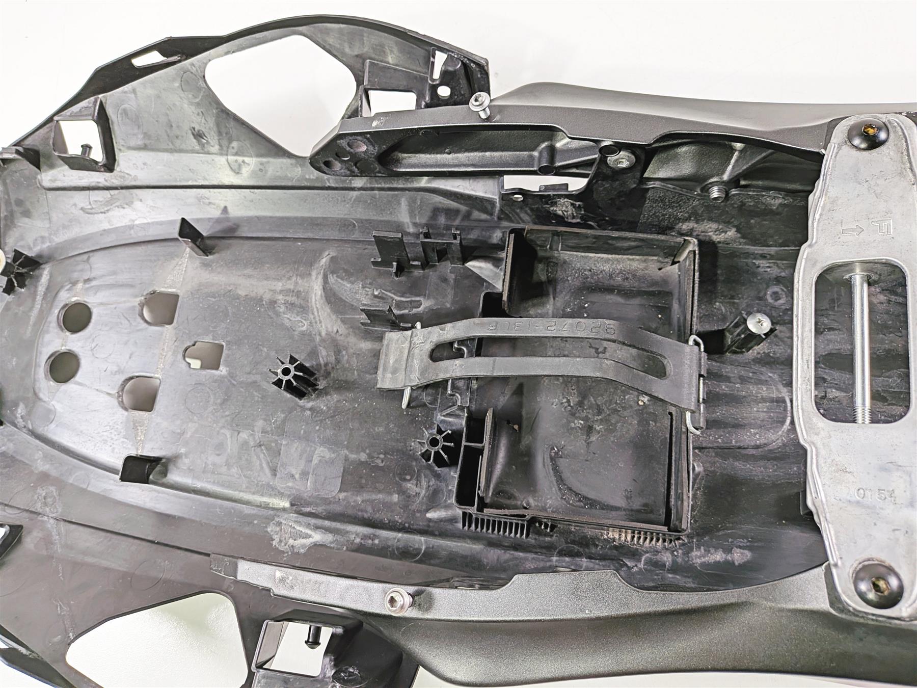 2022 Kawasaki ZX10R ZX1000 Ninja Rear Subframe & Inner Fender 32160-1865 {{ shop.shopifyCountryName }} - Mototech271