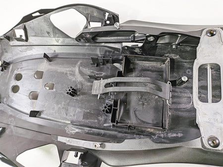 2022 Kawasaki ZX10R ZX1000 Ninja Rear Subframe & Inner Fender 32160-1865 {{ shop.shopifyCountryName }} - Mototech271