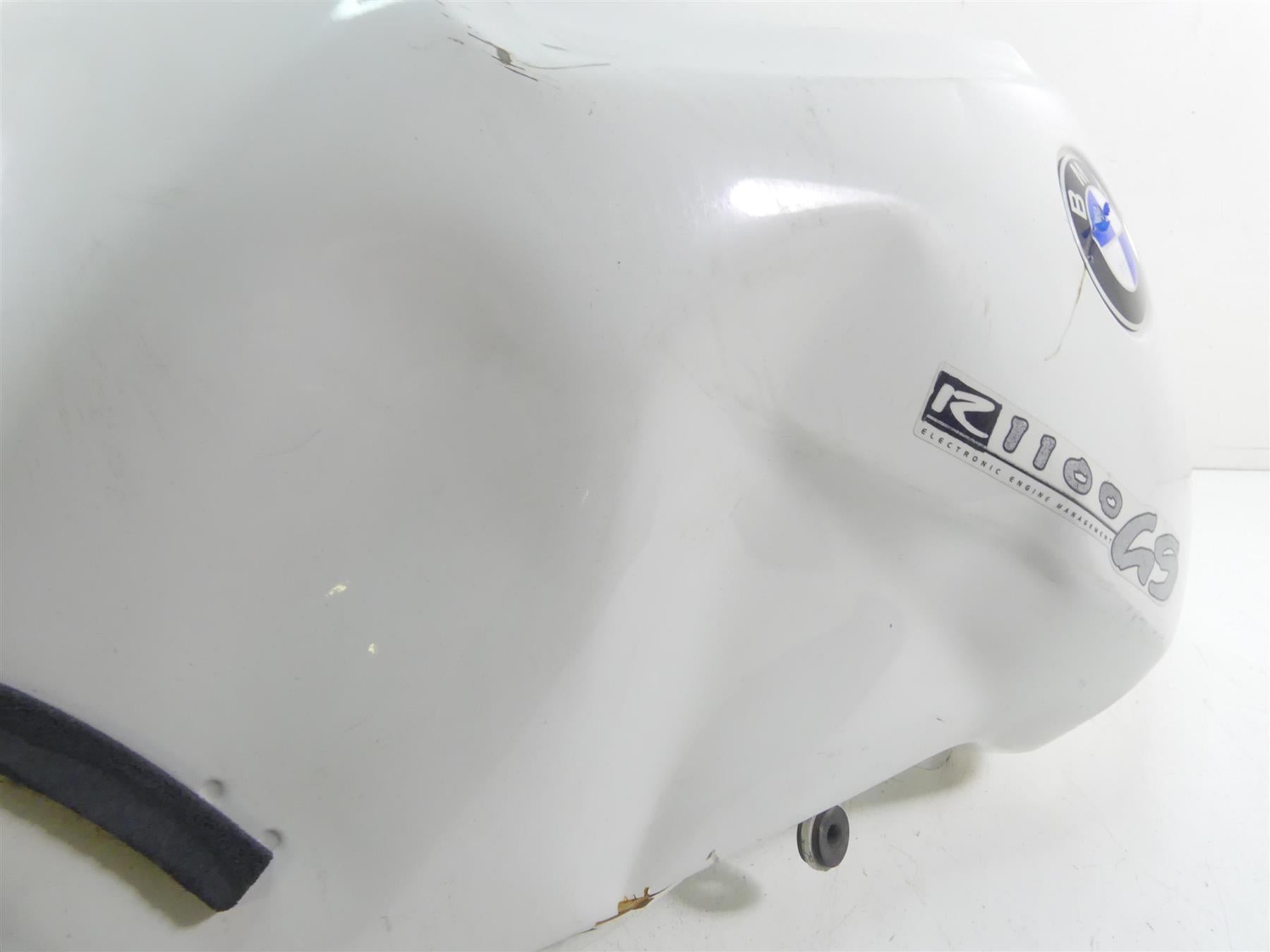 1999 BMW R1100 GS 259E Dented Fuel Gas Petrol Tank 16112324870 {{ shop.shopifyCountryName }} - Mototech271