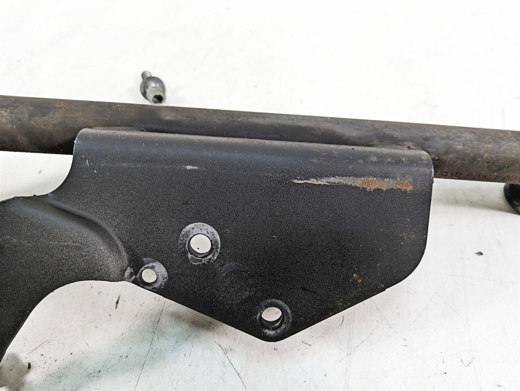 2007 Harley Sportster XL1200 C Muffler Interconnect Crossover Bracket 64855-04 {{ shop.shopifyCountryName }} - Mototech271