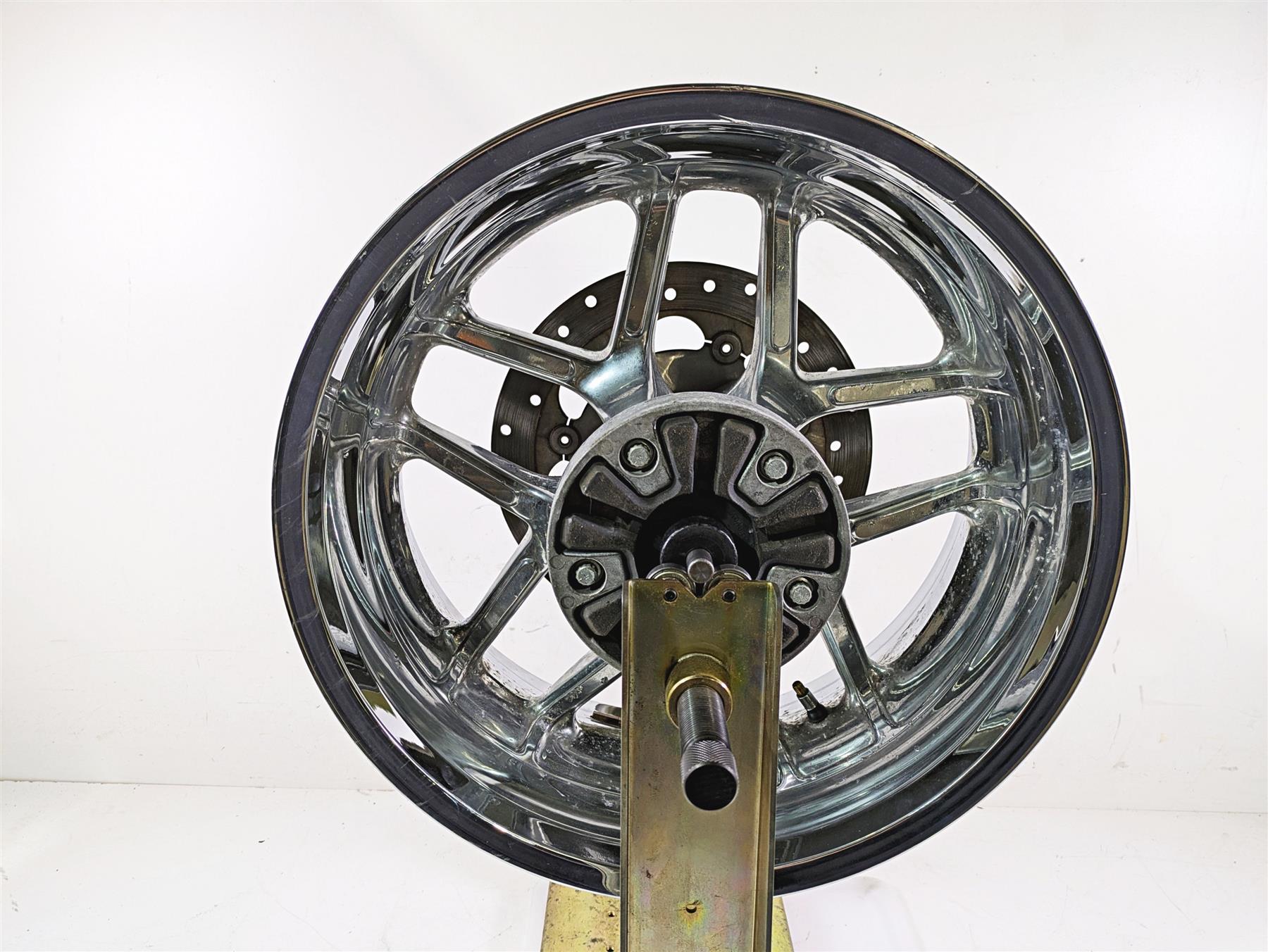 2013 Harley VRSCF Muscle Rod 18x8 Straight Chrome Rear Wheel Rim 40900079 {{ shop.shopifyCountryName }} - Mototech271
