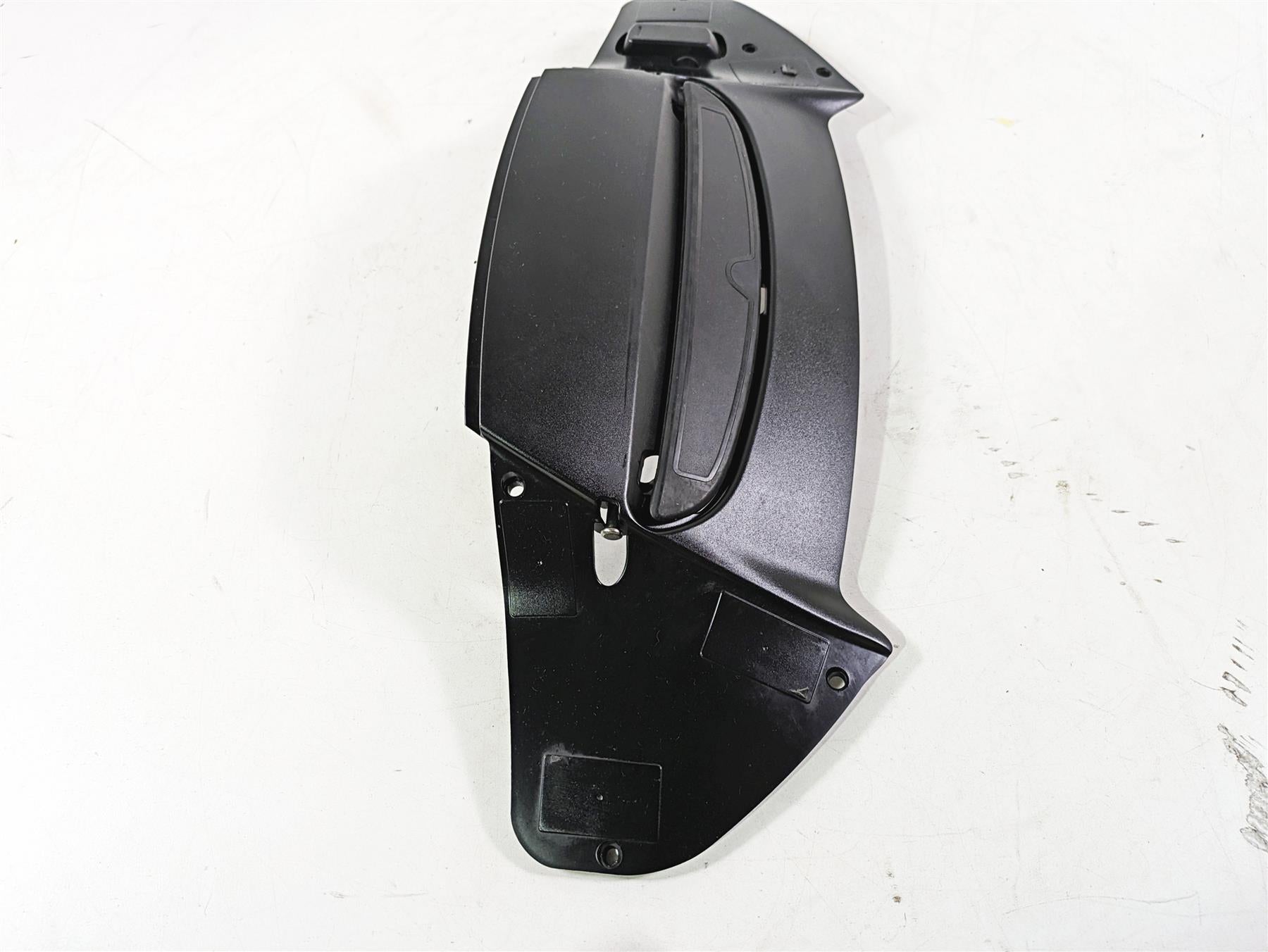 2017 Harley Touring FLTRXS Road Glide Center Upper Air Vent & Cover 29200044 {{ shop.shopifyCountryName }} - Mototech271