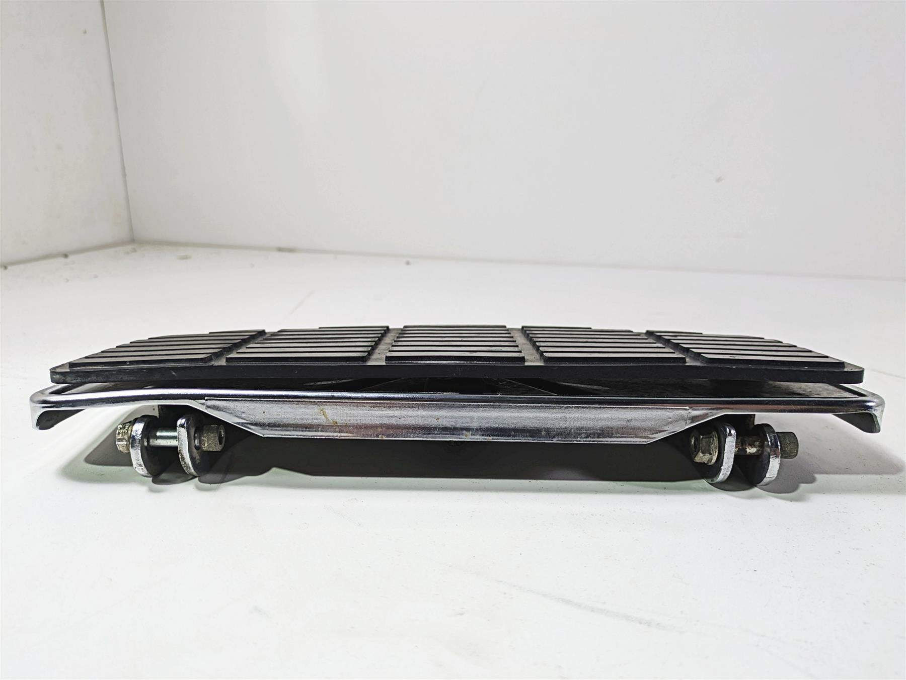 2003 Harley FLSTC Softail Heritage 100th Front Left Floorboard Shifter 33895-82 {{ shop.shopifyCountryName }} - Mototech271