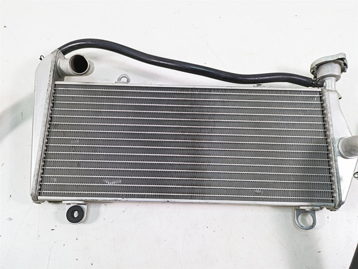 2016 Ducati Panigale 1299 S Upper Coolant Water Radiator 54840962B {{ shop.shopifyCountryName }} - Mototech271