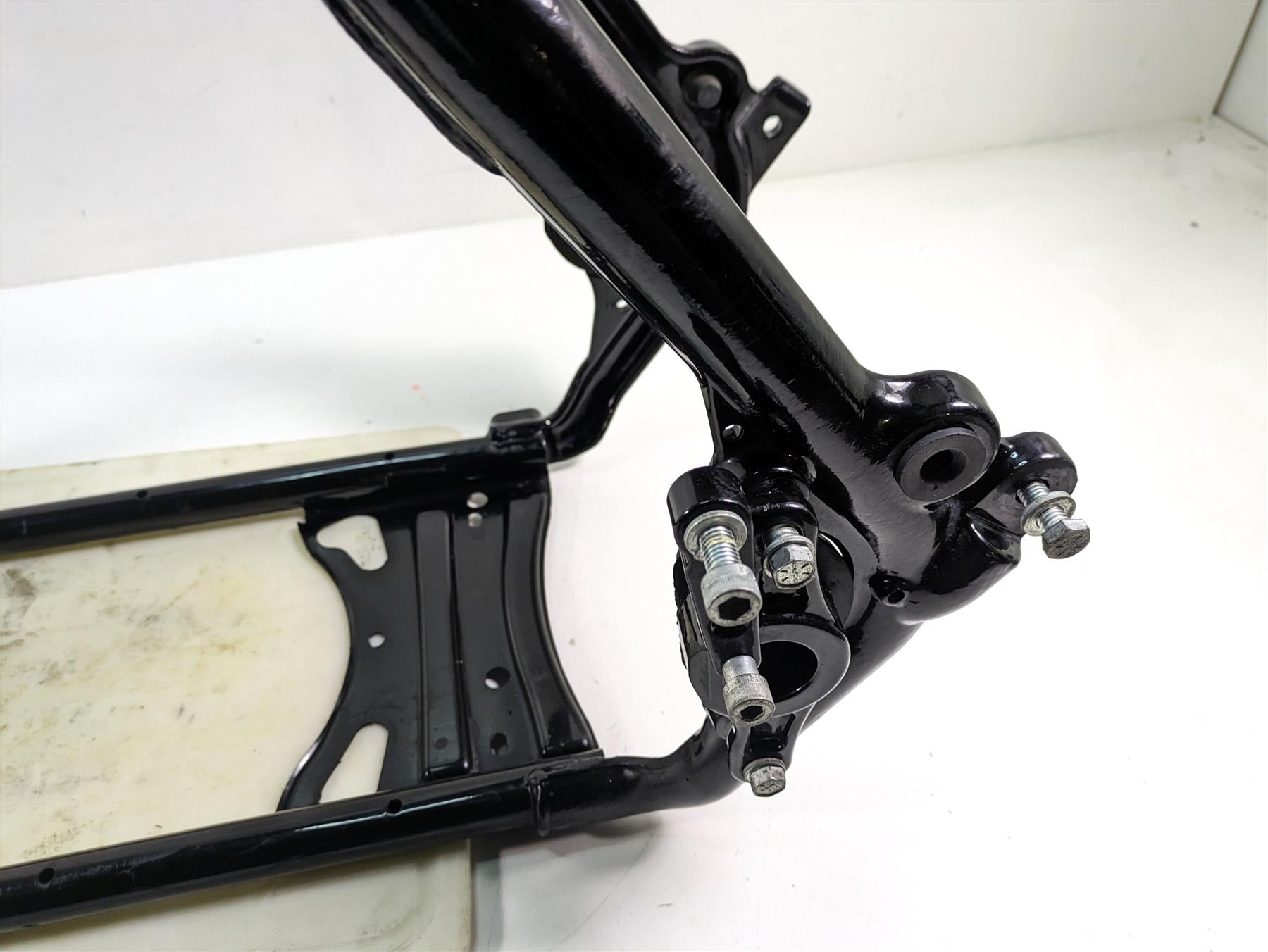2014 Harley Touring FLHTK Electra Glide Straight Main Frame Chassis With Texas Salvage Title 47900-14BHP {{ shop.shopifyCountryName }} - Mototech271