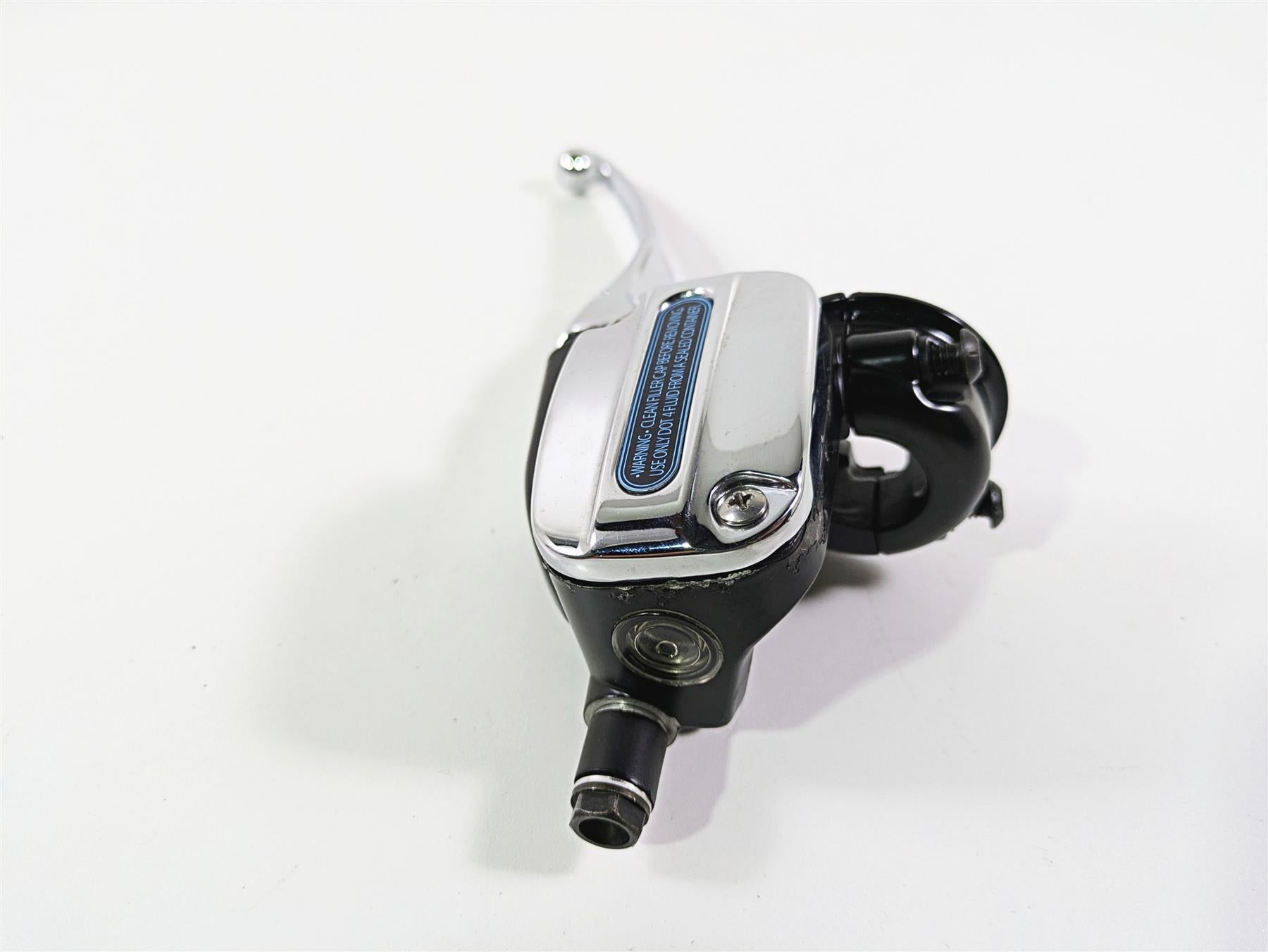 2010 Harley Touring FLHTK Electra Glide Front Brake Master Cylinder 44551-08F {{ shop.shopifyCountryName }} - Mototech271