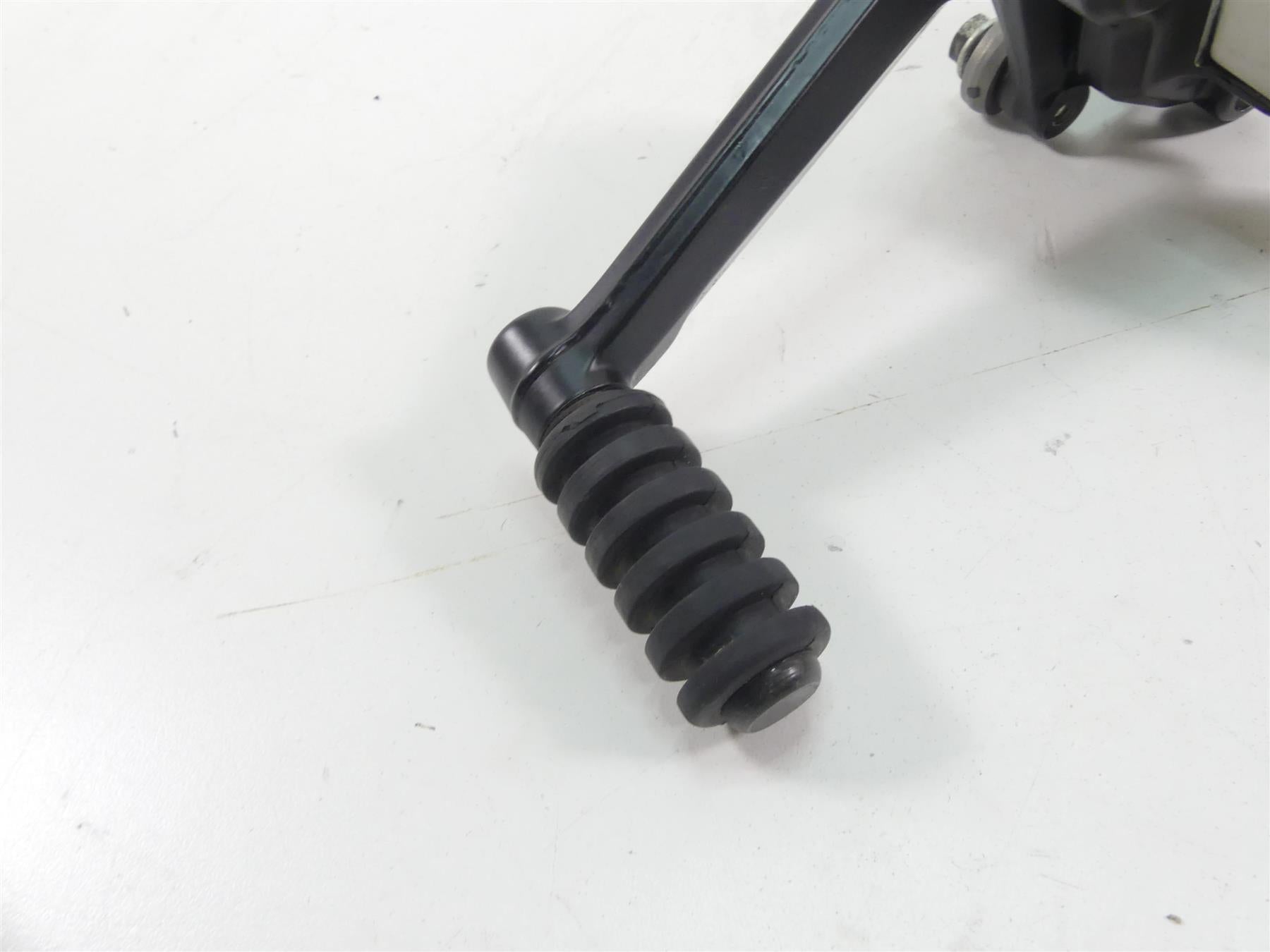 2022 Indian FTR1200 S Left Foot Peg & Shifter Lever Set 1025612 5143343 5143353 {{ shop.shopifyCountryName }} - Mototech271