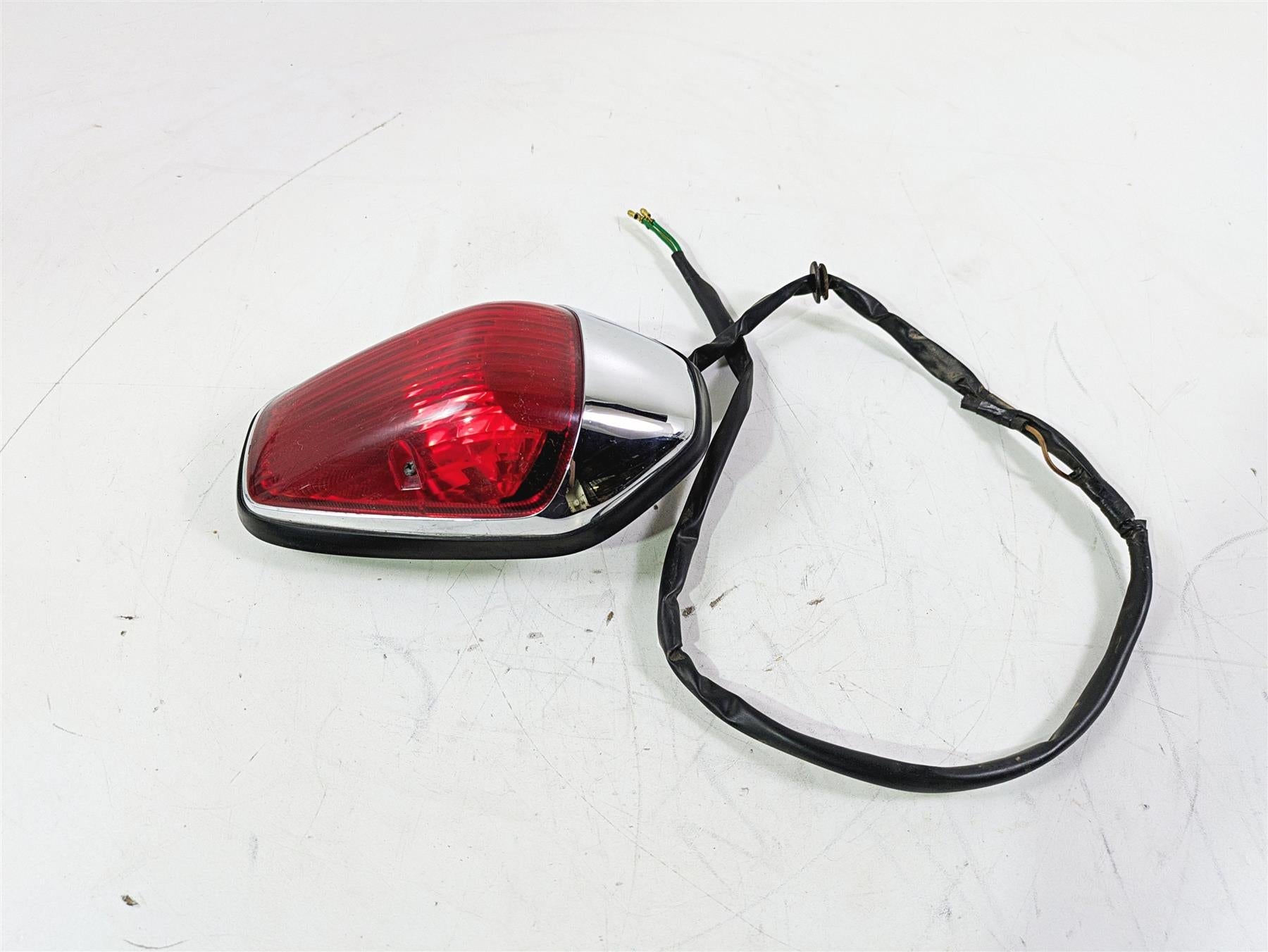 2002 Honda V-Twin VTX1800 C Taillight Tail Light 33701-MCH-672 33701-MCH-673 {{ shop.shopifyCountryName }} - Mototech271