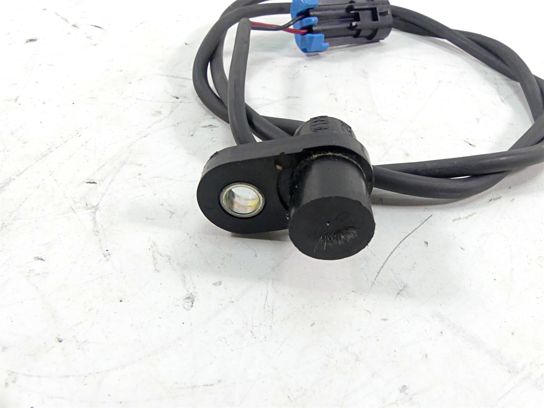 2019 Indian Chieftain Classic Front Abs Wheel Speed Sensor 4013251 {{ shop.shopifyCountryName }} - Mototech271