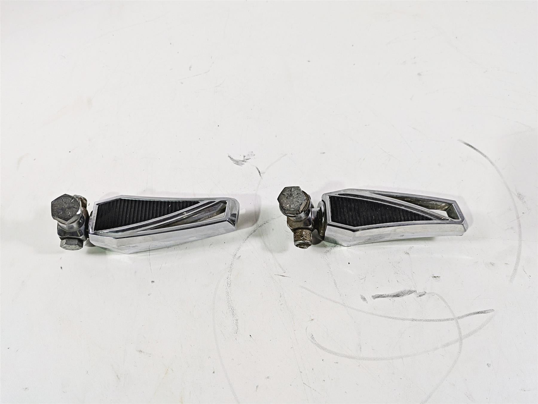 2010 Harley Touring FLHX Street Glide Kuryakyn Phantom Footpegs 16201867 {{ shop.shopifyCountryName }} - Mototech271