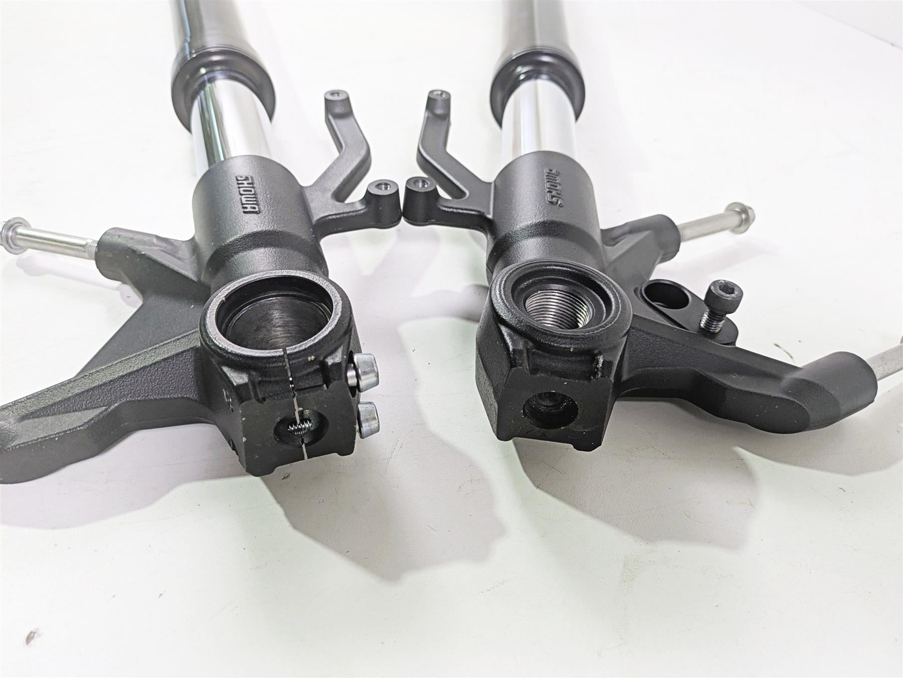 2020 Kawasaki ZX6R ZX636 Ninja Straight Front Fork Legs Showa 44071-1343-48M {{ shop.shopifyCountryName }} - Mototech271