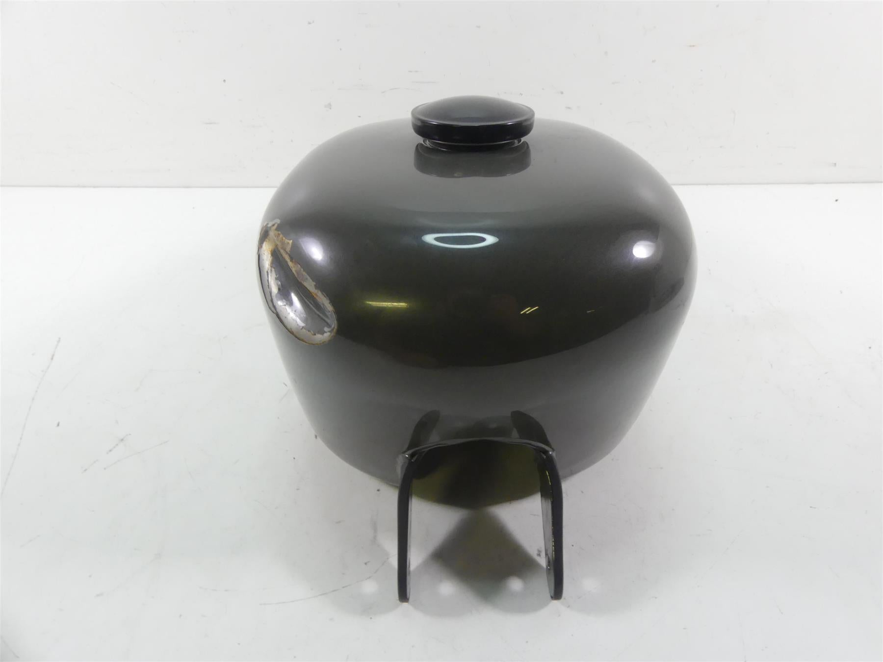 2019 Harley XL883 N Sportster Iron 3.3 Fuel Gas Petrol Tank -Dent 61000701 {{ shop.shopifyCountryName }} - Mototech271