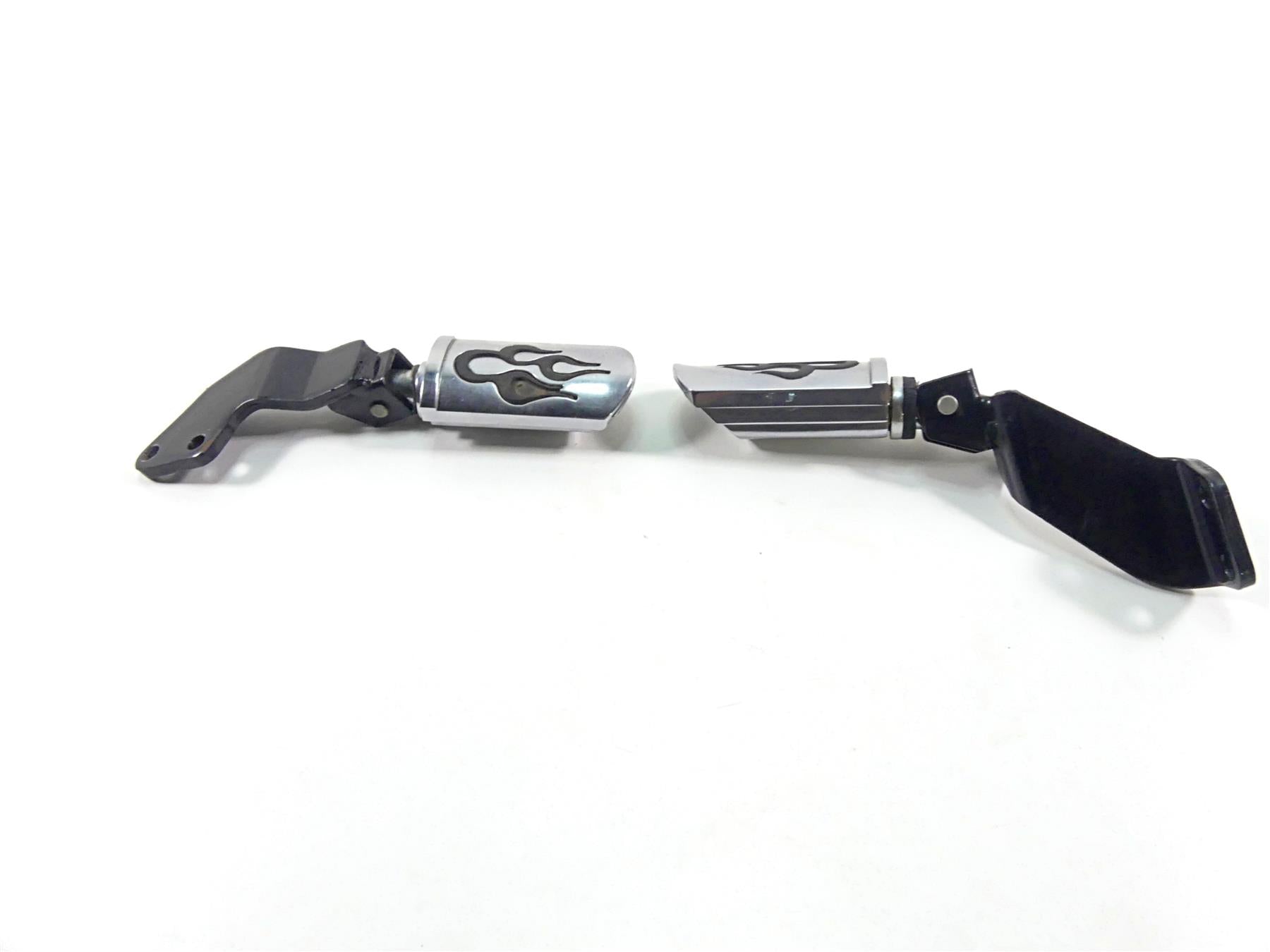 2002 Honda VTX1800 R Rear Passenger Footpeg Set 50680-MCV-000 50685-MCV-000 {{ shop.shopifyCountryName }} - Mototech271
