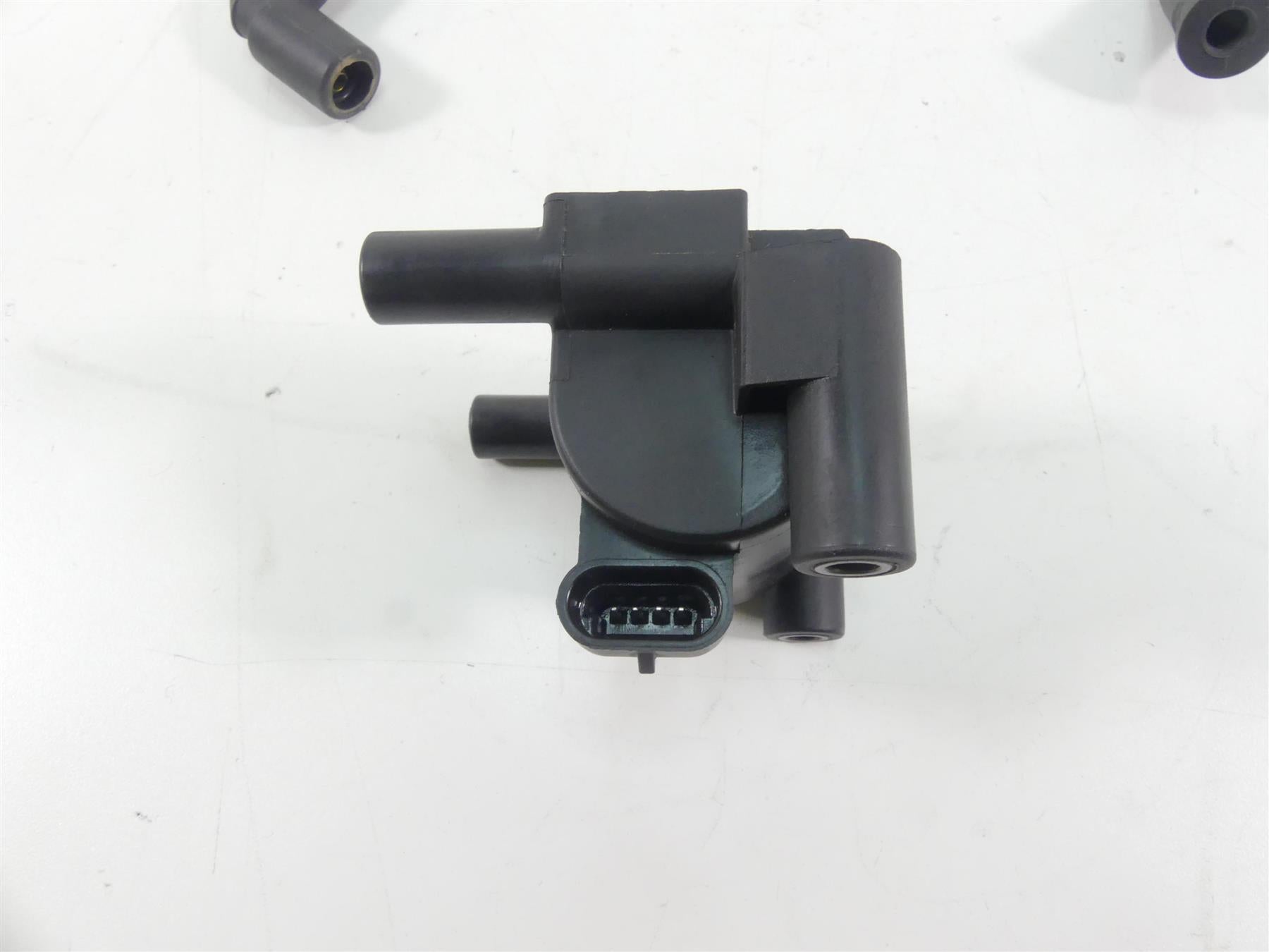 2014 Harley Touring FLHTK Electra Glide Ignition Coil Wires Plugs Set 31696-07A {{ shop.shopifyCountryName }} - Mototech271