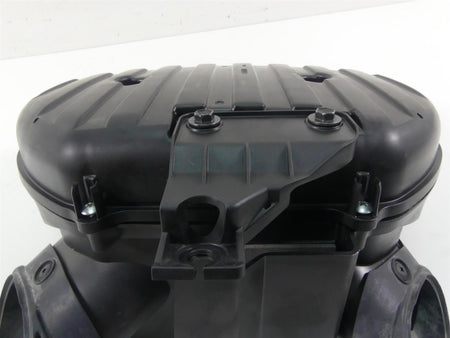2022 Suzuki GSXR750 Air Box Cleaner Breather Filter Box 13720-14J01 {{ shop.shopifyCountryName }} - Mototech271