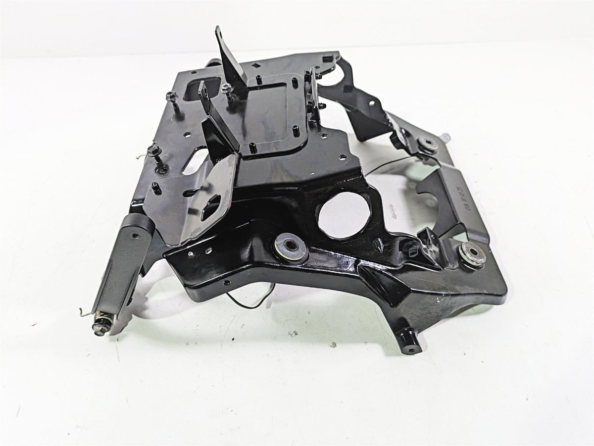 2018 Indian Chieftain Limited Front Fairing Stay Holder Carrier 1022608 {{ shop.shopifyCountryName }} - Mototech271