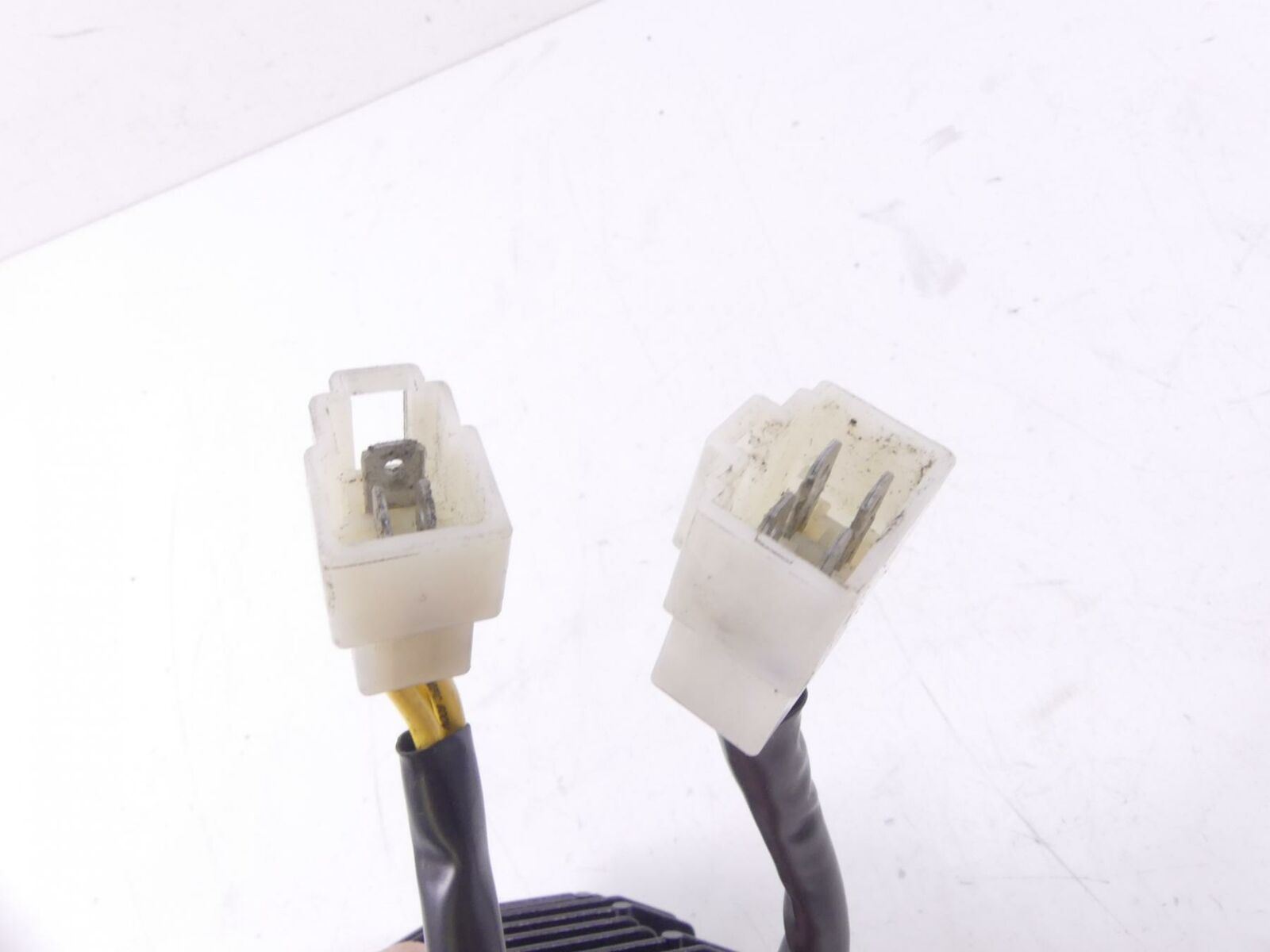 2009 Triumph Street Triple 675R Rectifier Voltage Regulator T1300675 {{ shop.shopifyCountryName }} - Mototech271