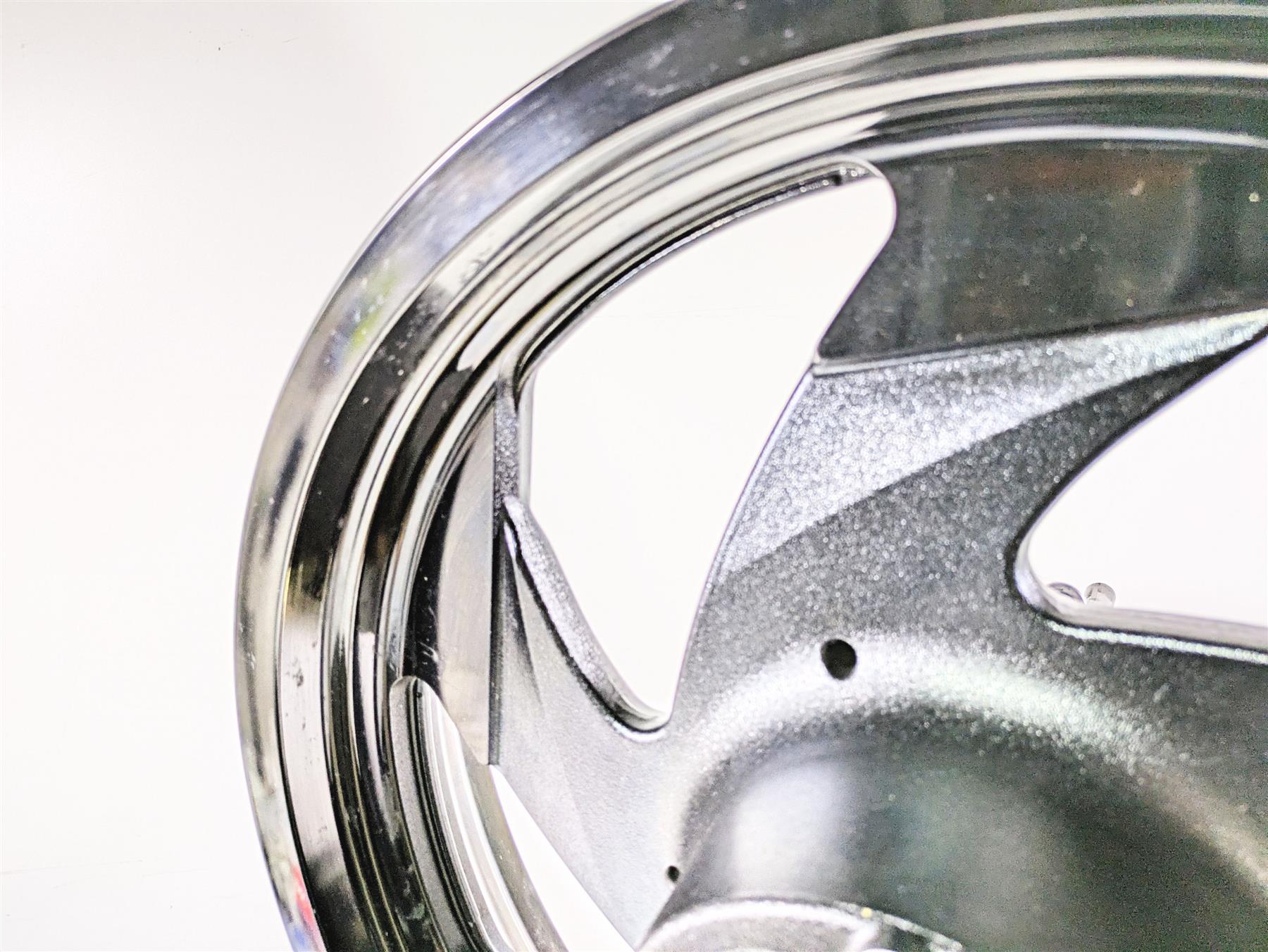 2016 Suzuki M109R VZR1800 Boulevard Straight 18x3.5 Front Wheel 54111-48G10-019 {{ shop.shopifyCountryName }} - Mototech271
