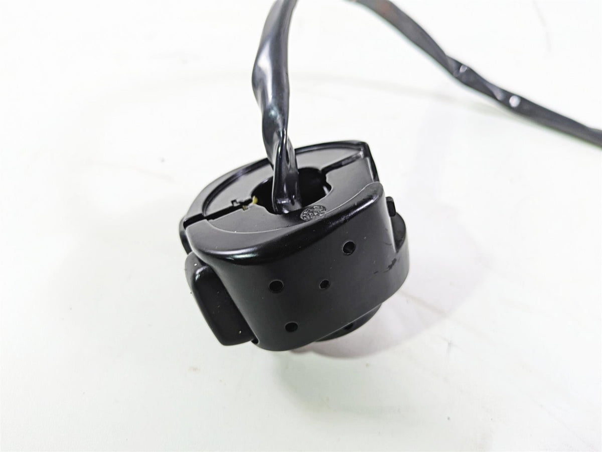 2005 Harley Touring FLHRI Road King Left Hand Control Switch 71597-96B {{ shop.shopifyCountryName }} - Mototech271