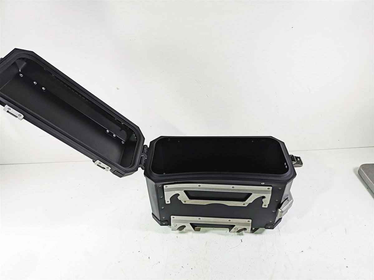 2016 Moto Guzzi Stelvio 1200 8V NTX Right Side Saddlebags - Read 886929 {{ shop.shopifyCountryName }} - Mototech271