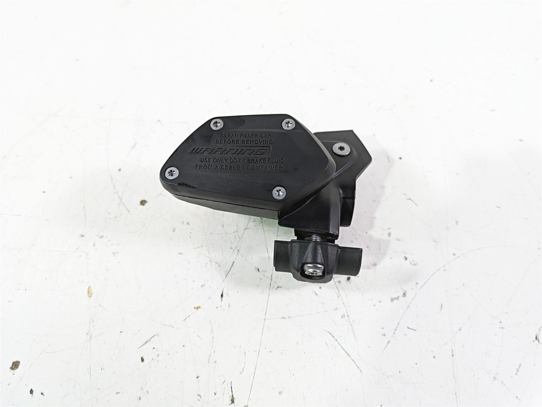 2014 BMW R1200 RT RTW K52 Front Brake Master Cylinder 32728559604 {{ shop.shopifyCountryName }} - Mototech271