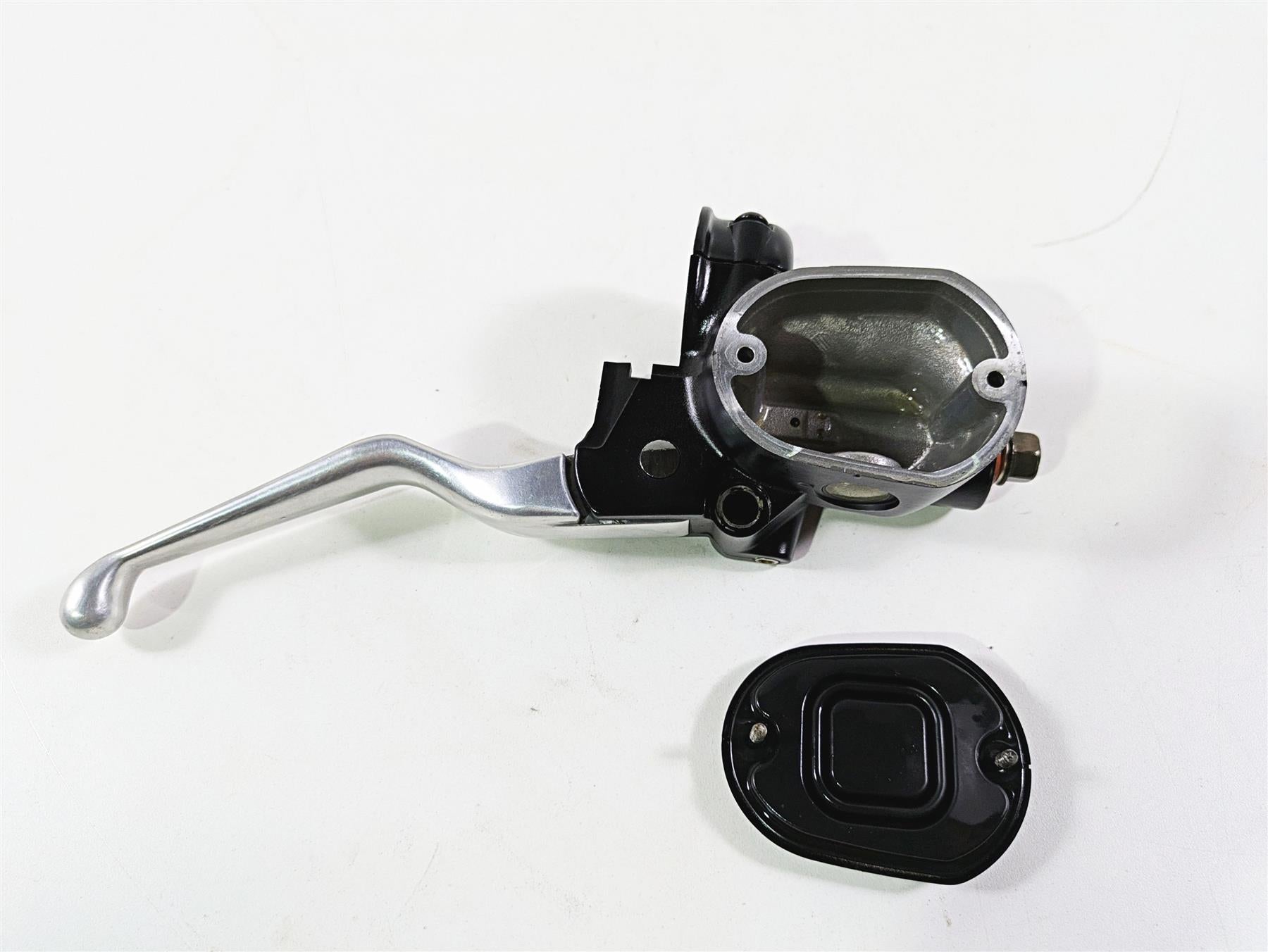 2009 Harley XR1200 Sportster Front Brake Master Cylinder 42941-08 {{ shop.shopifyCountryName }} - Mototech271