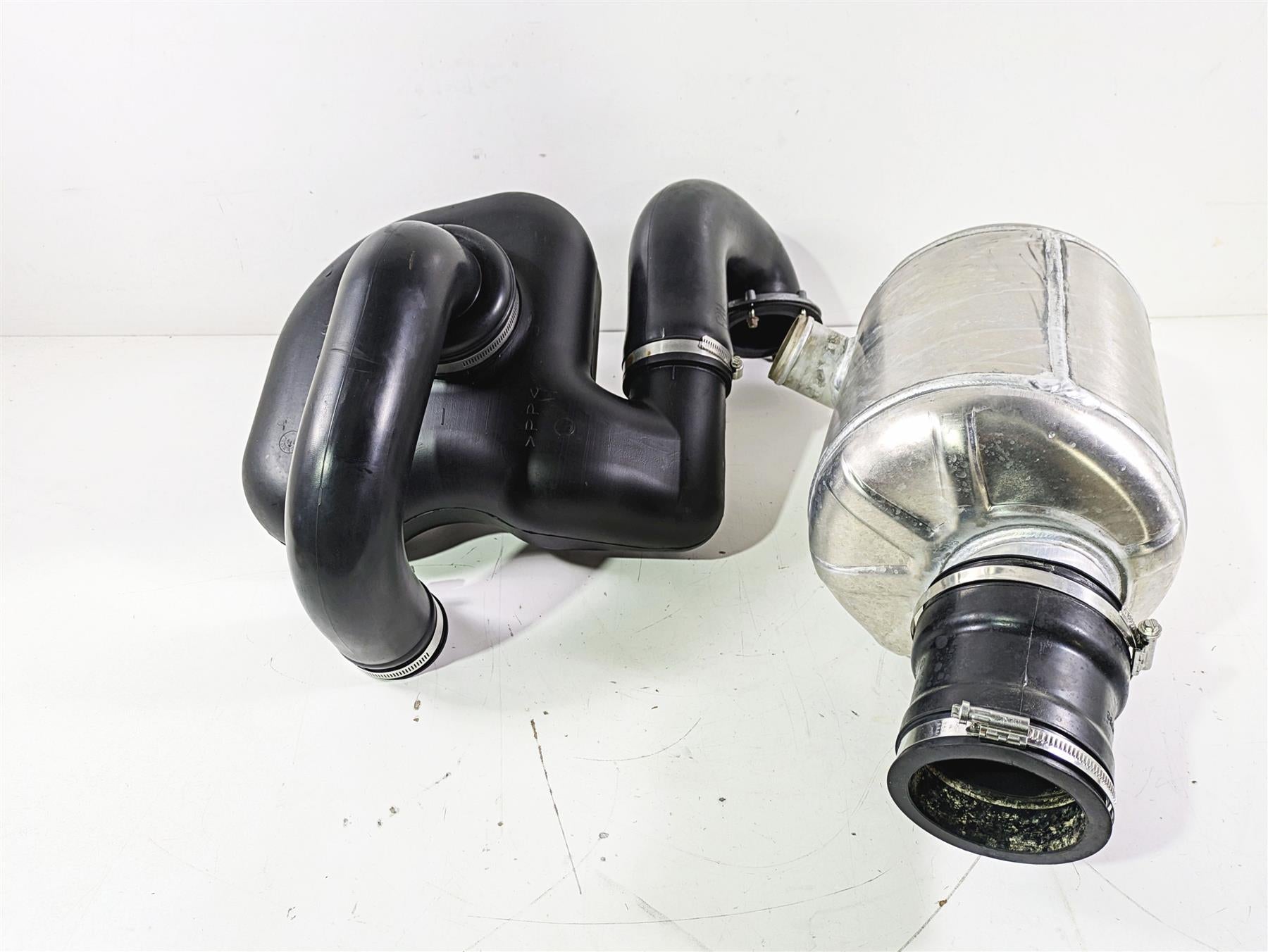 2020 Yamaha Waverunner VX1050 Deluxe Exhaust Water Lock & Tank F4G-U7550-02-00 | Mototech271