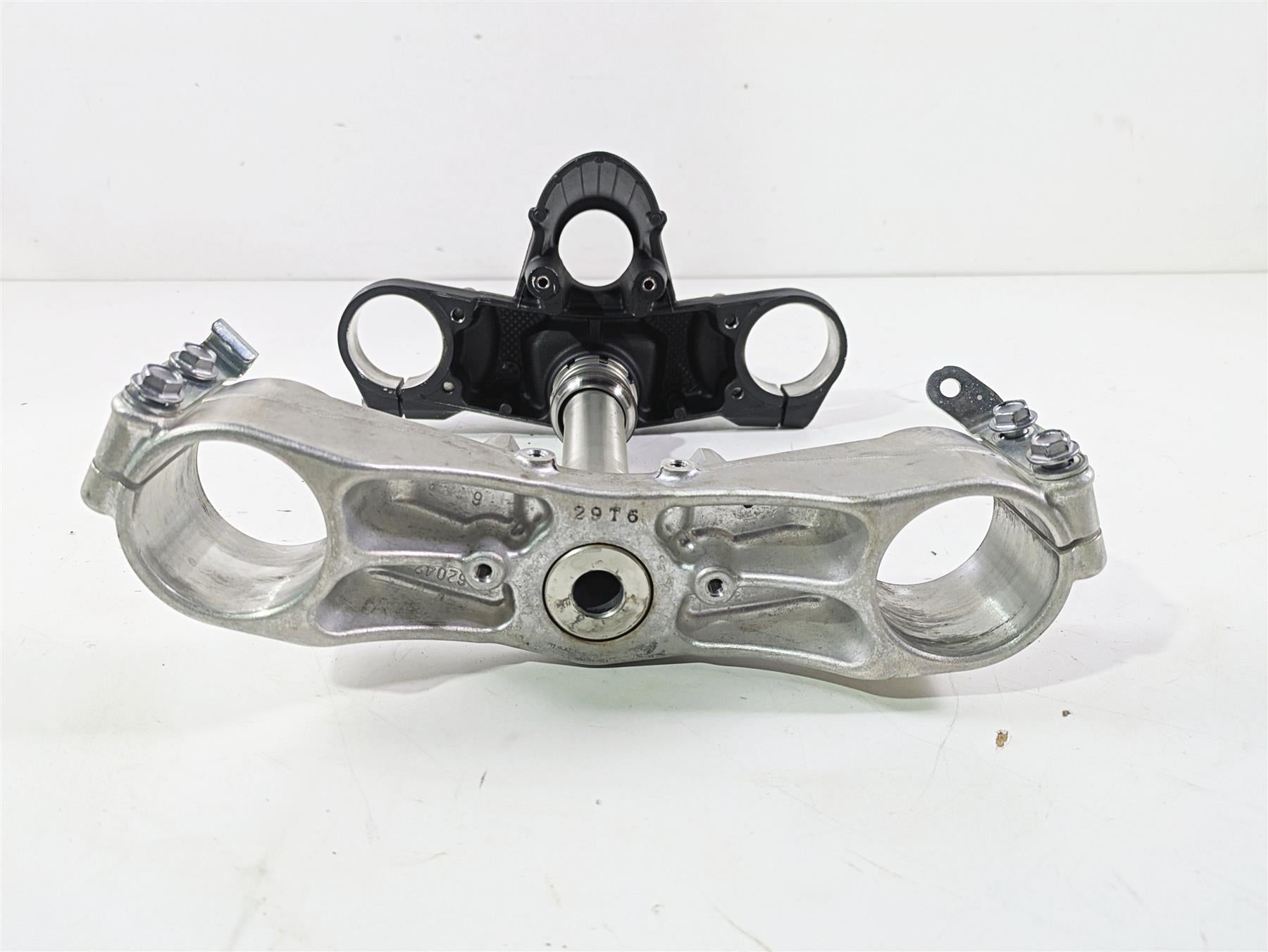 2023 Kawasaki ZX1400 ZX14R Ninja Upper Lower Triple Tree Set 44037-0039 {{ shop.shopifyCountryName }} - Mototech271