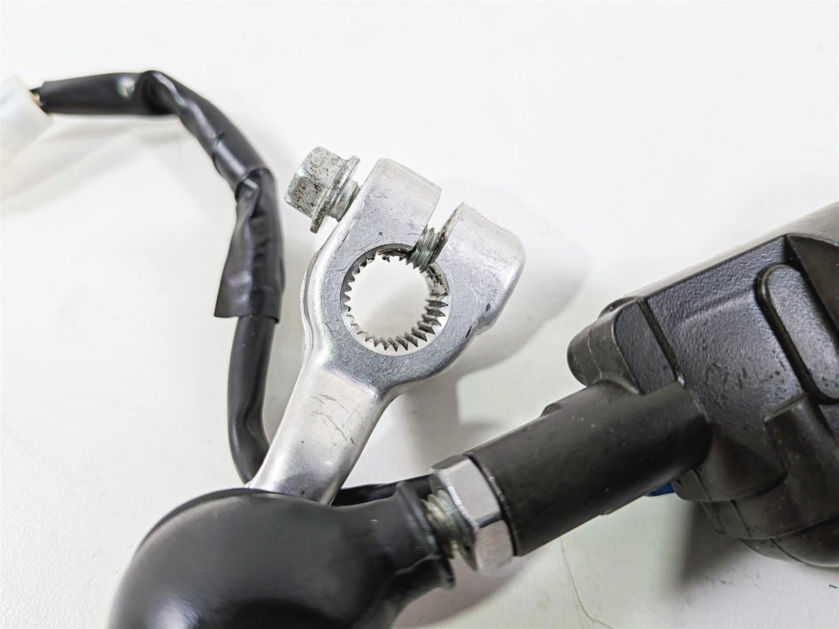2016 Yamaha YZF R1 RN32 Quickshifter Quick Shifter Assist 2CR-82470-00-00 {{ shop.shopifyCountryName }} - Mototech271