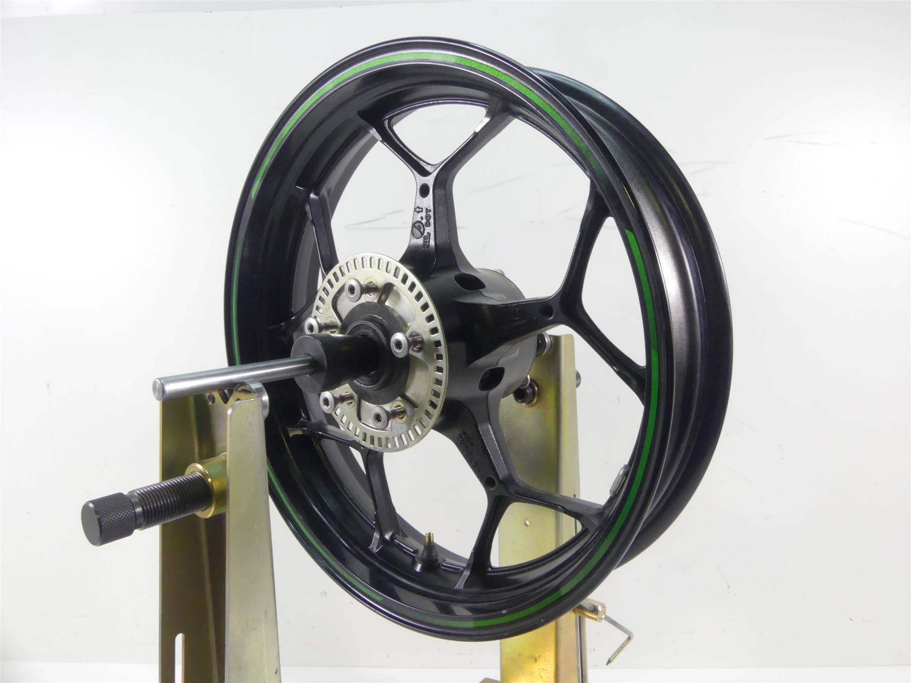 2019 Kawasaki ZX1400 ZX-14R Ninja Straight Front Wheel Rim 17x3.5 41073-0573 {{ shop.shopifyCountryName }} - Mototech271