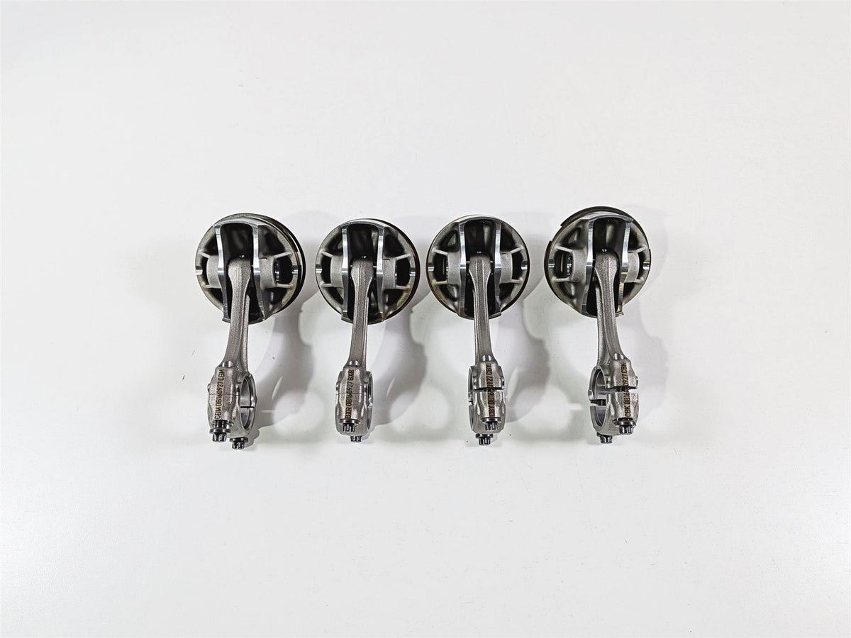 2017 BMW S1000RR K46 All 4 Piston & Connecting Rod Set 11258536333 {{ shop.shopifyCountryName }} - Mototech271
