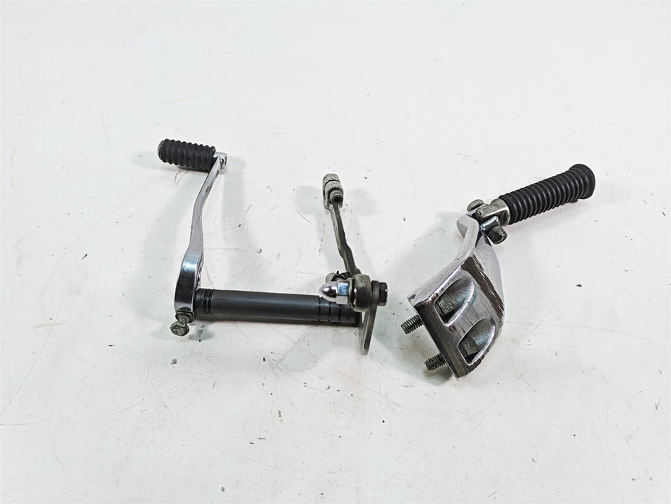 2005 Harley Dyna FXDL Low Rider Left Front Footpeg & Shifter Mid -Read 50639-90A {{ shop.shopifyCountryName }} - Mototech271
