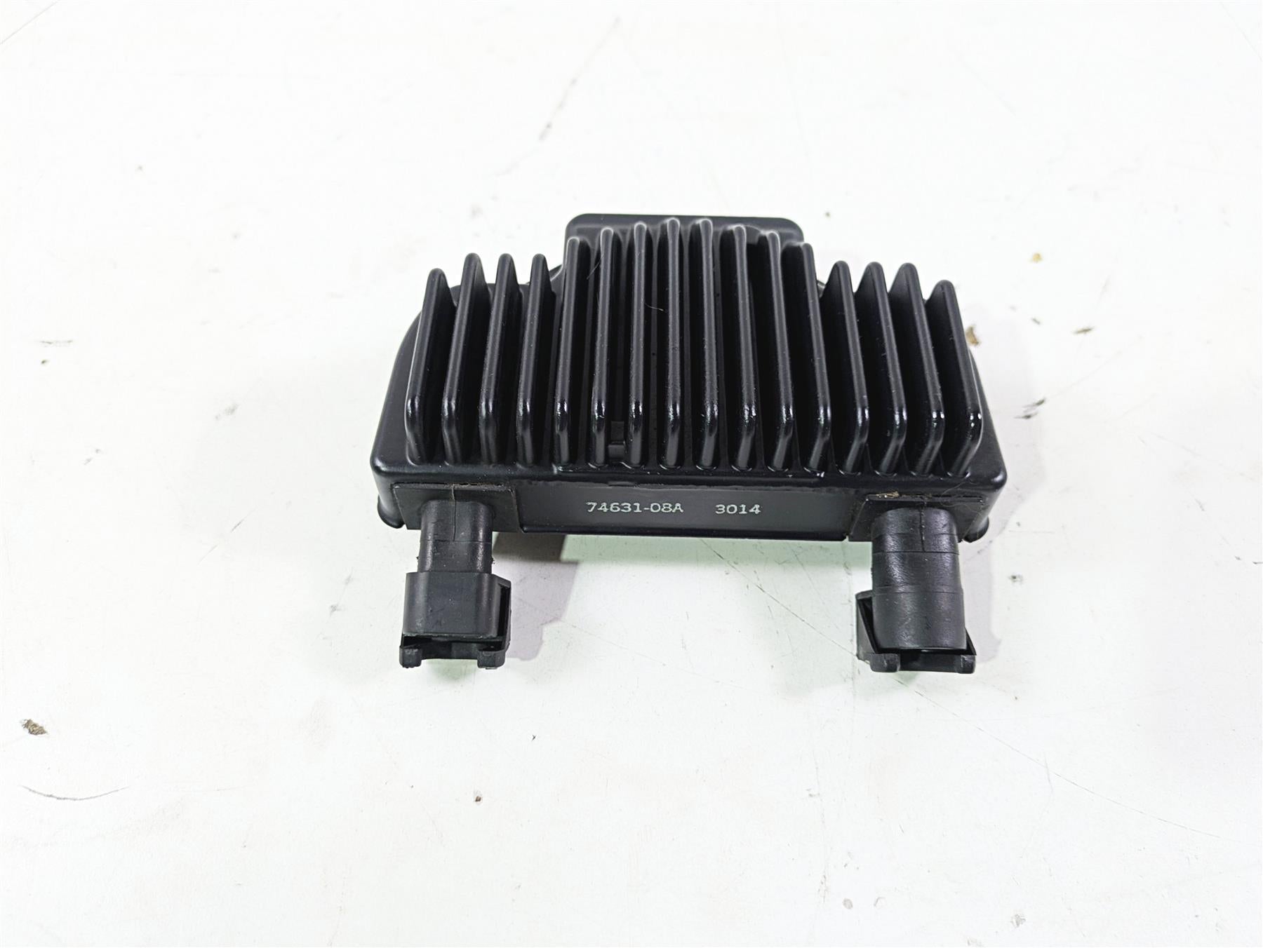 2015 Harley FXDL Dyna Low Rider Rectifier Voltage Regulator 74631-08A {{ shop.shopifyCountryName }} - Mototech271