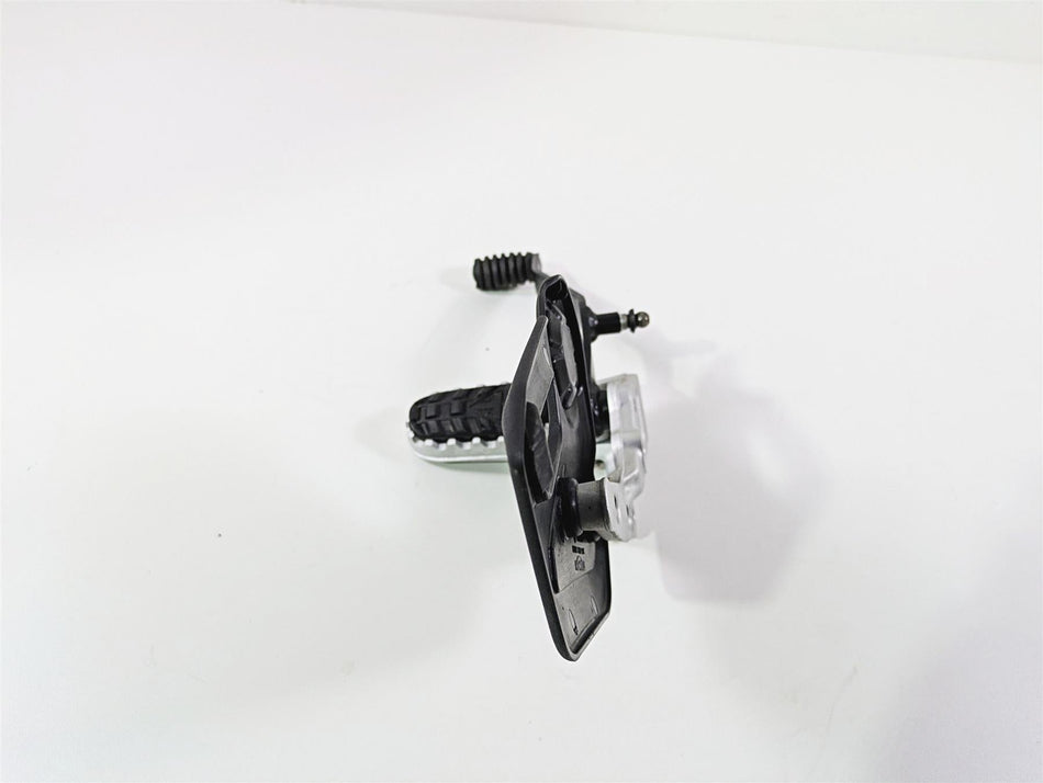 2024 Triumph Tiger 900 GT Left Front Footpeg & Shift Lever T2082204 T2082485 {{ shop.shopifyCountryName }} - Mototech271