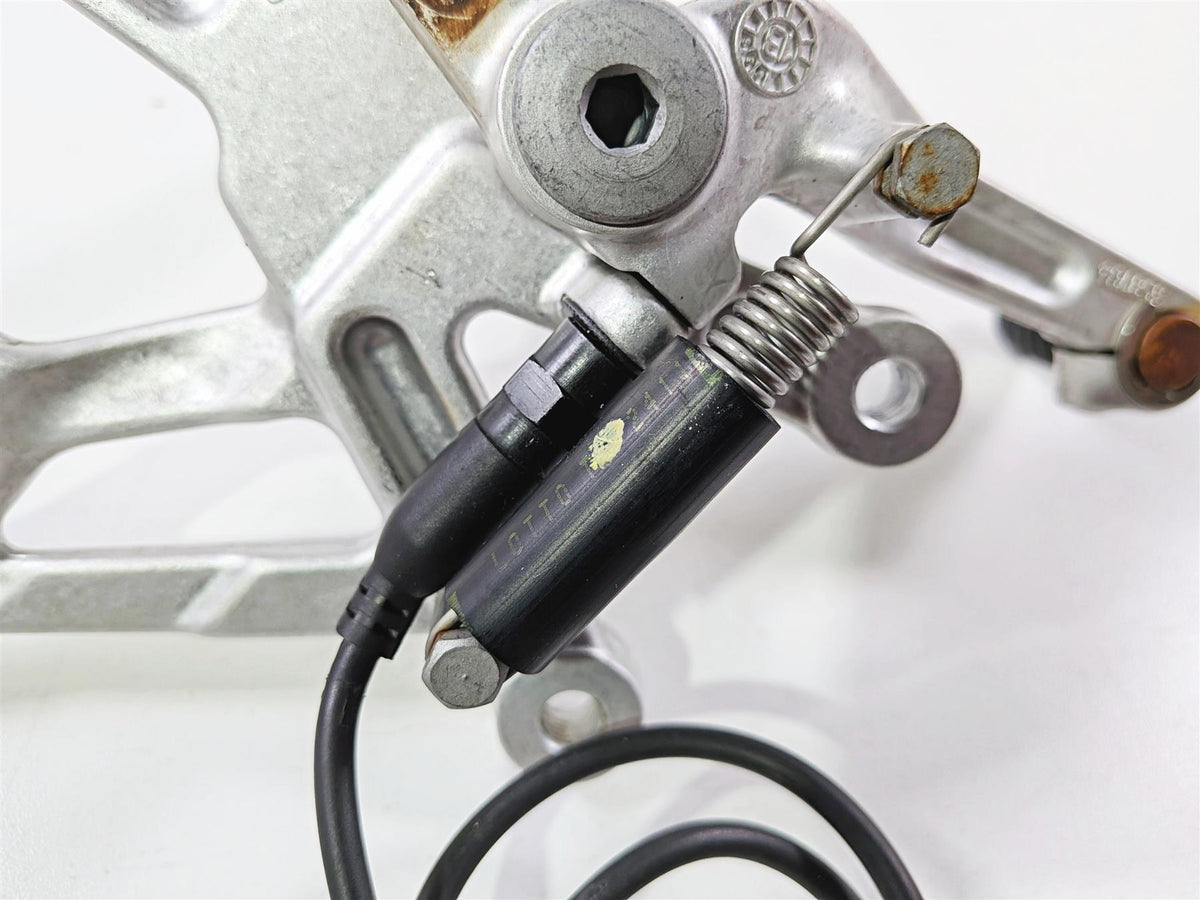 2014 Aprilia RSV4 RR Factory Right Front Foot Peg & Brake Pedal 858786 858785 {{ shop.shopifyCountryName }} - Mototech271