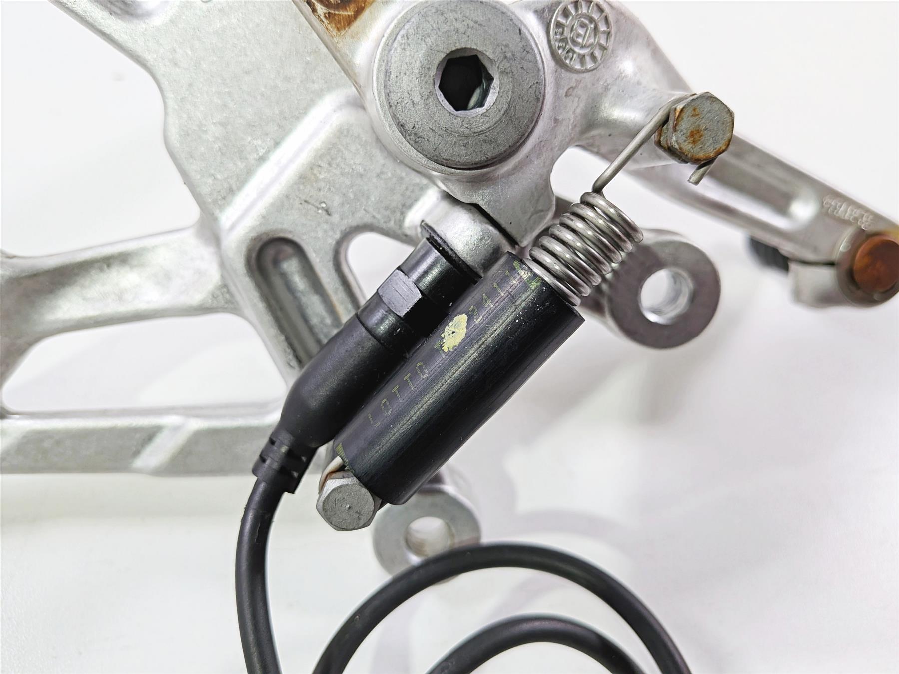 2014 Aprilia RSV4 RR Factory Right Front Foot Peg & Brake Pedal 858786 858785 {{ shop.shopifyCountryName }} - Mototech271
