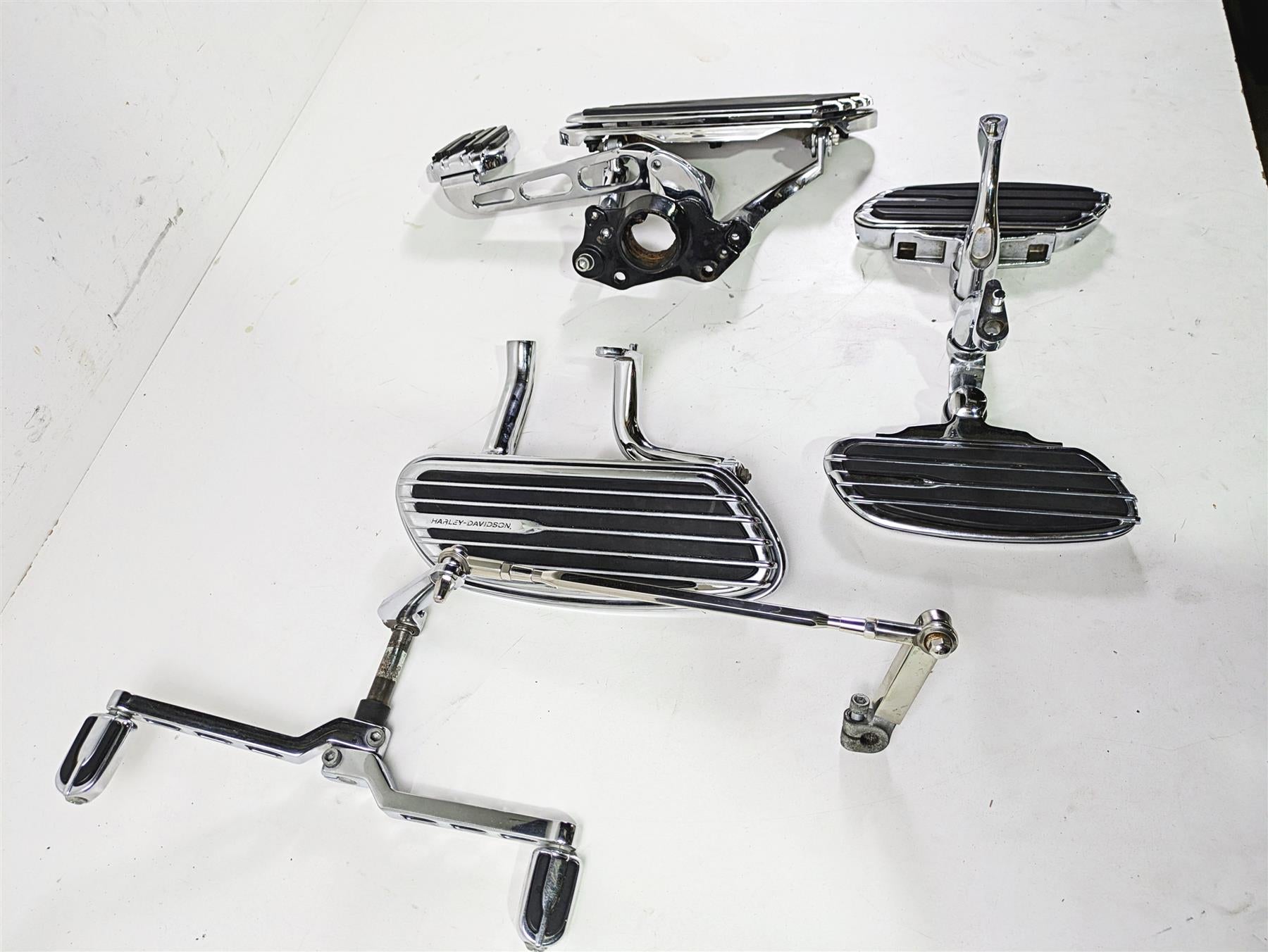 2011 Harley Touring FLHTCUSE CVO E-Glide Chrome Full Floor Board Set 51499-09A {{ shop.shopifyCountryName }} - Mototech271