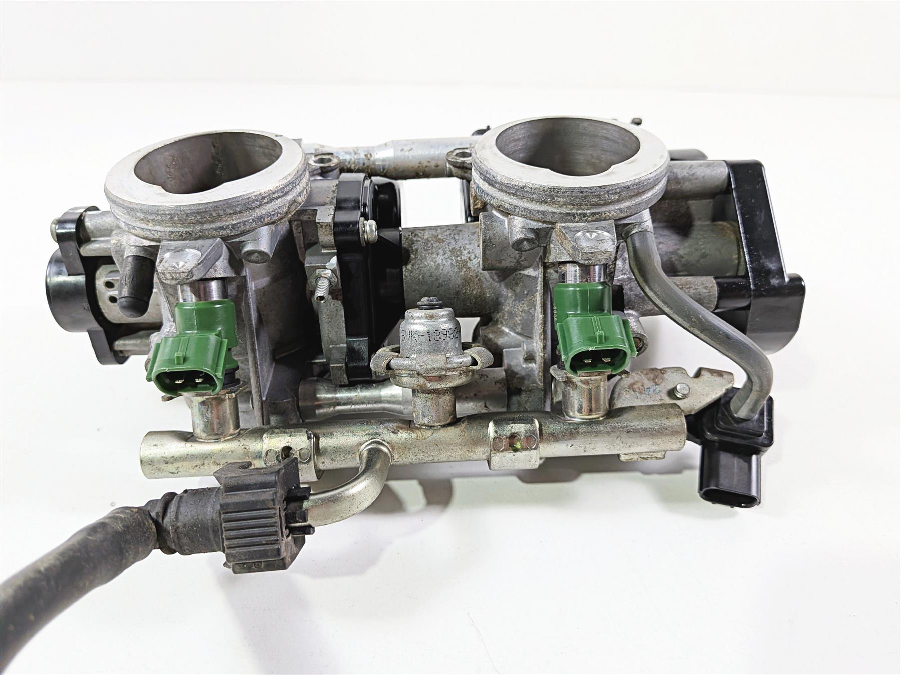 2012 Yamaha XT1200 Super Tenere Mikuni Throttle Body Bodies 23P-13750-00-00 {{ shop.shopifyCountryName }} - Mototech271