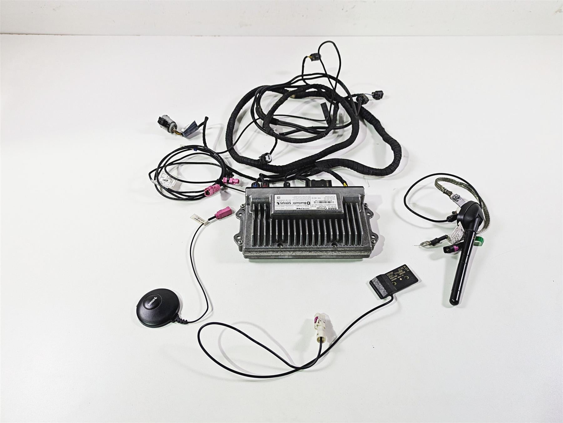 2019 BMW R1250RT K52 Bluetooth Radio + Wiring & Antennas Set 65128542065 {{ shop.shopifyCountryName }} - Mototech271