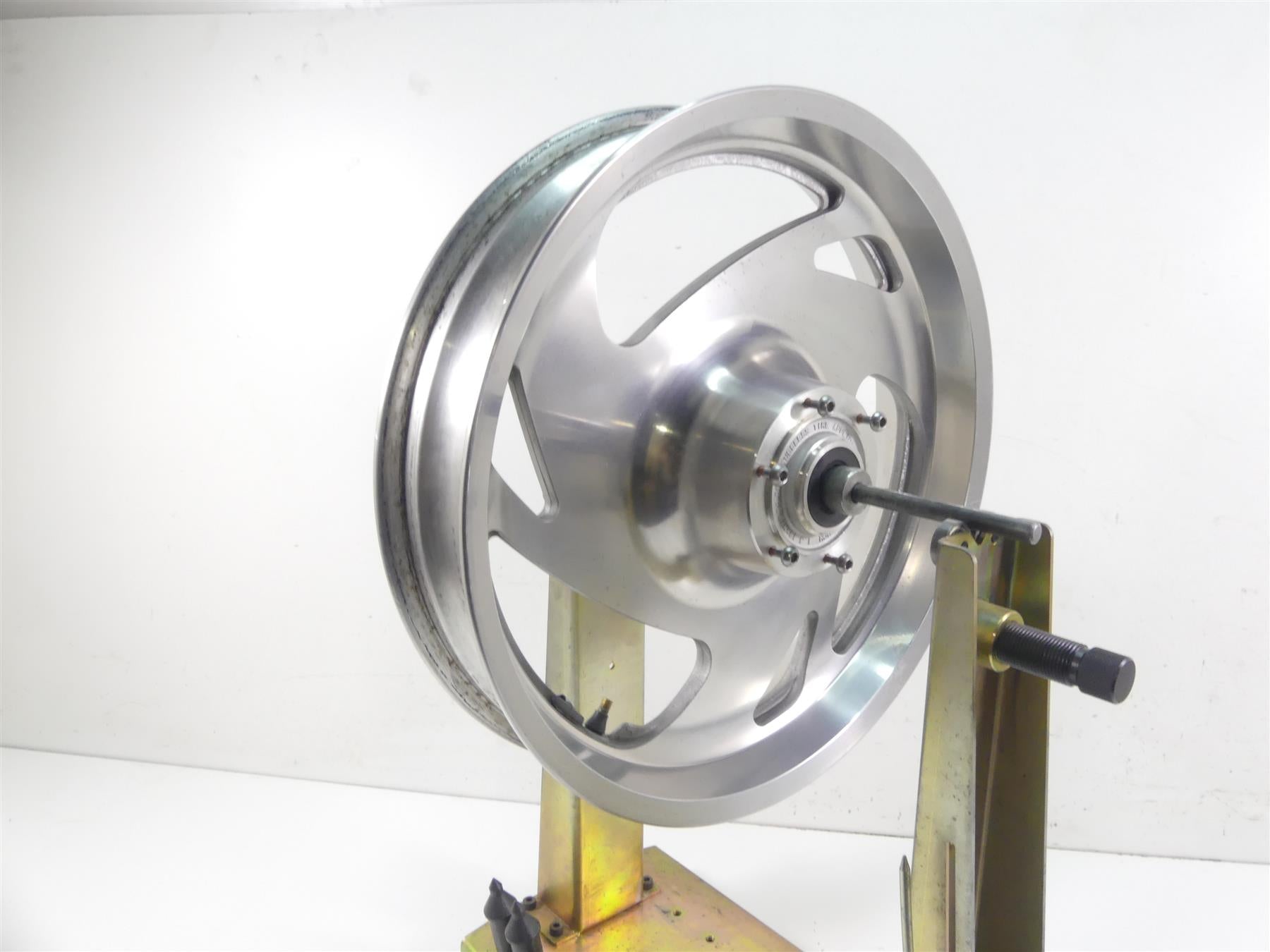 2002 Honda VTX1800 C Straight Front Wheel Rim 18x3.5 44650-MCH-010 {{ shop.shopifyCountryName }} - Mototech271