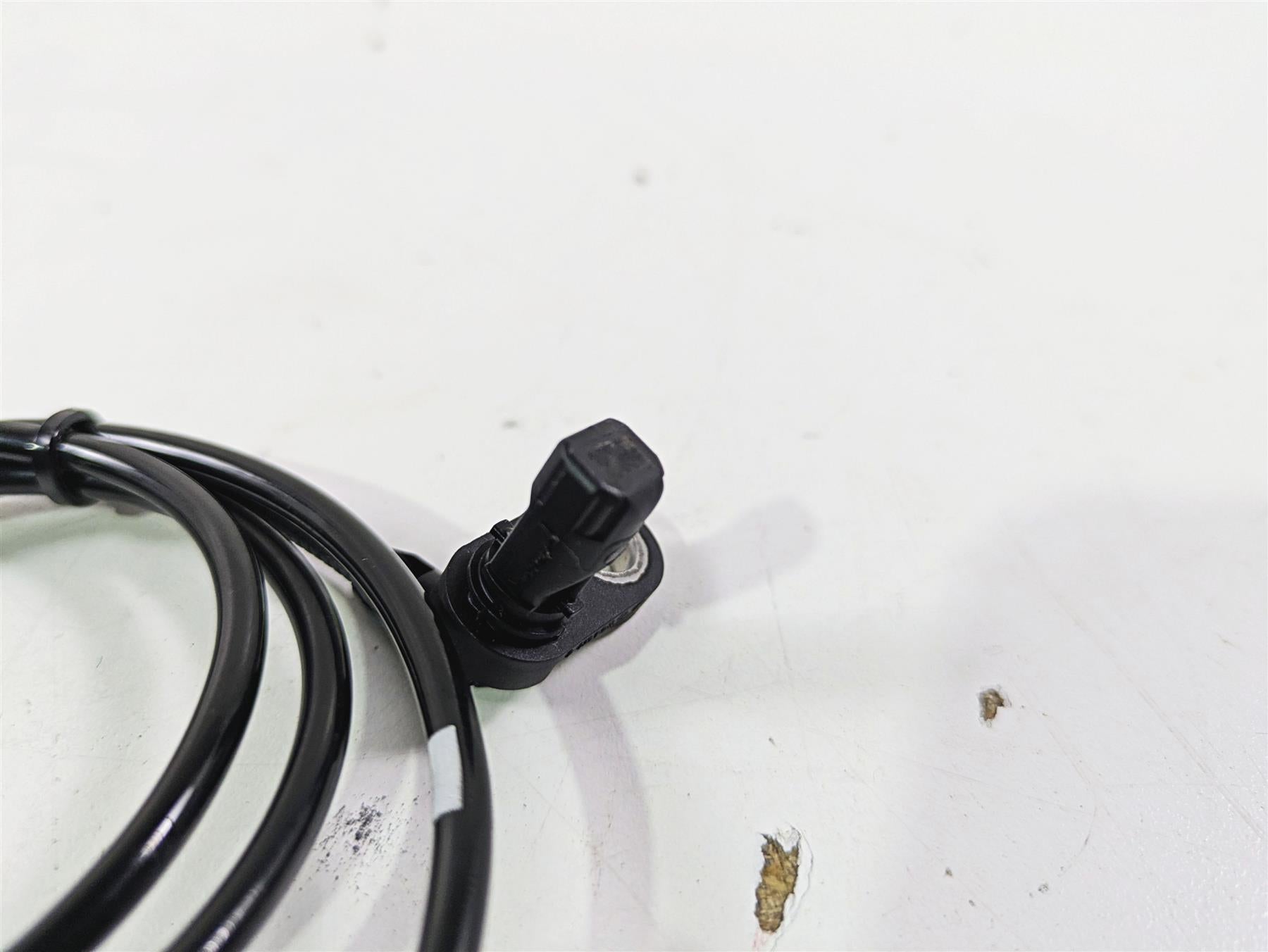 2020 Suzuki V-Strom 1050 XT Front Abs Brake Wheel Speed Sensor 55710-06L00 {{ shop.shopifyCountryName }} - Mototech271