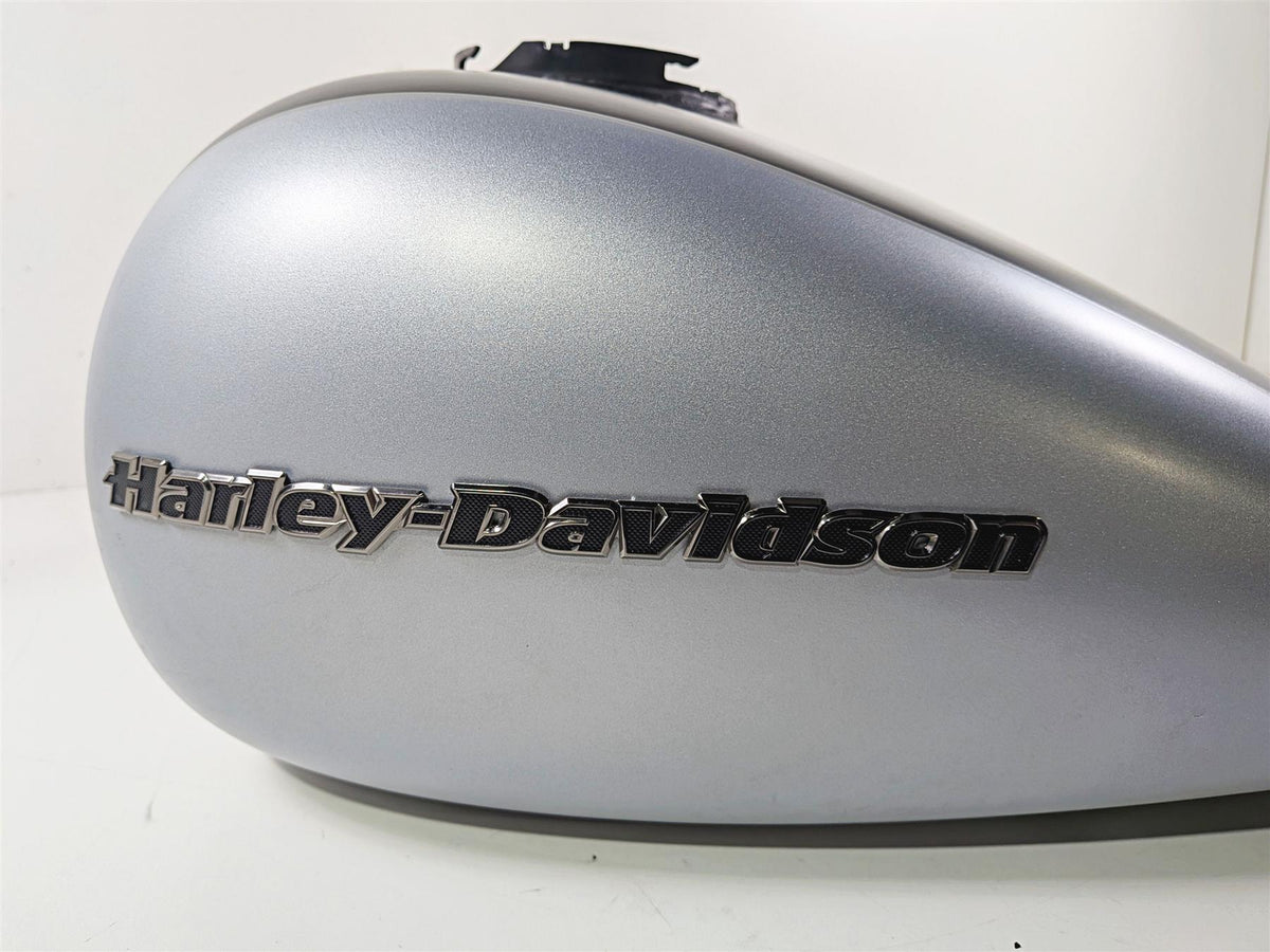 2020 Harley Touring FLTRK Road Glide Fuel Gas Petrol Tank - No Dent 61356-08 {{ shop.shopifyCountryName }} - Mototech271