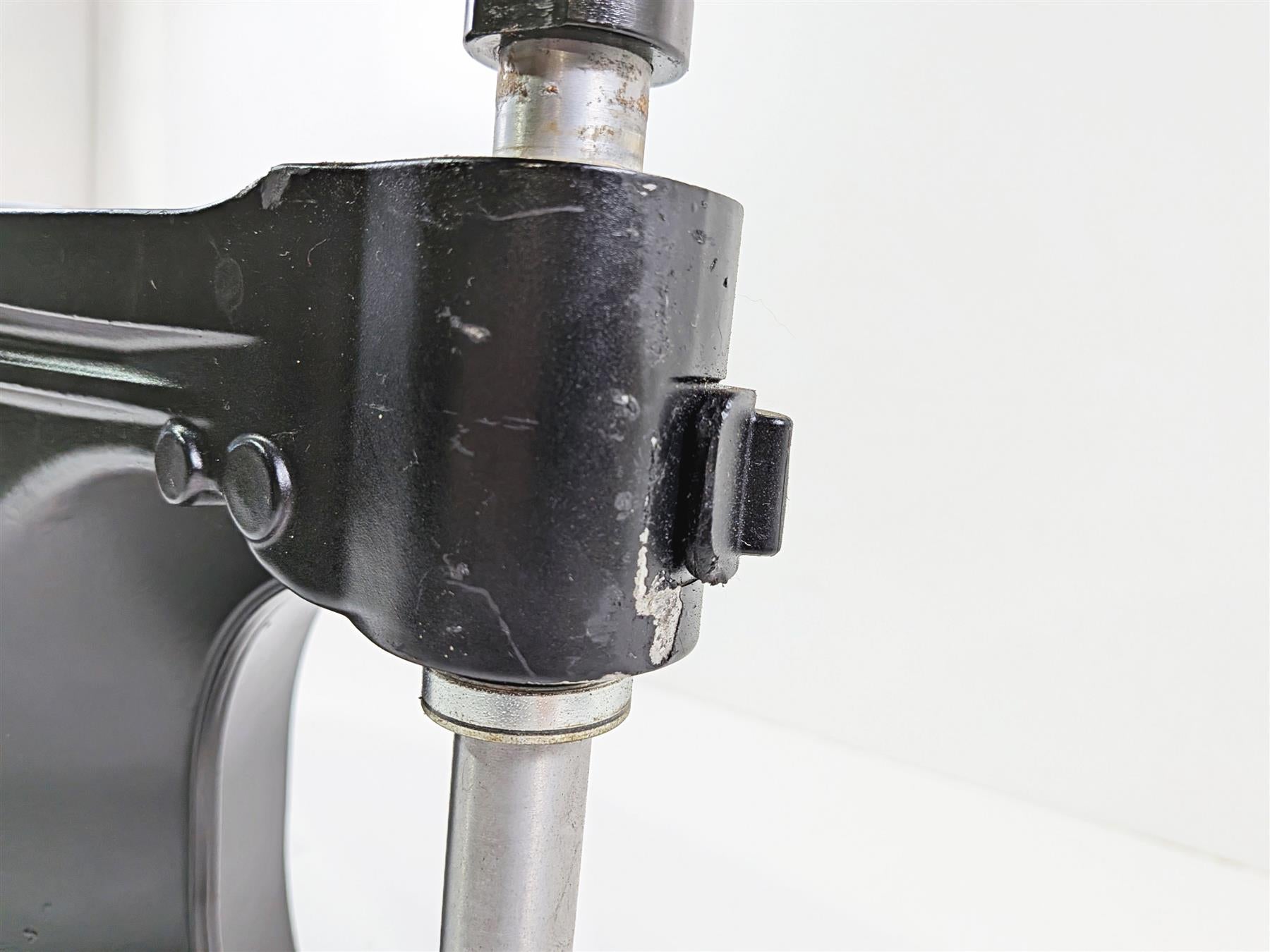 2016 KTM 1290 Super Adventure Swingarm Swing Arm & Axle 6040403004433 {{ shop.shopifyCountryName }} - Mototech271